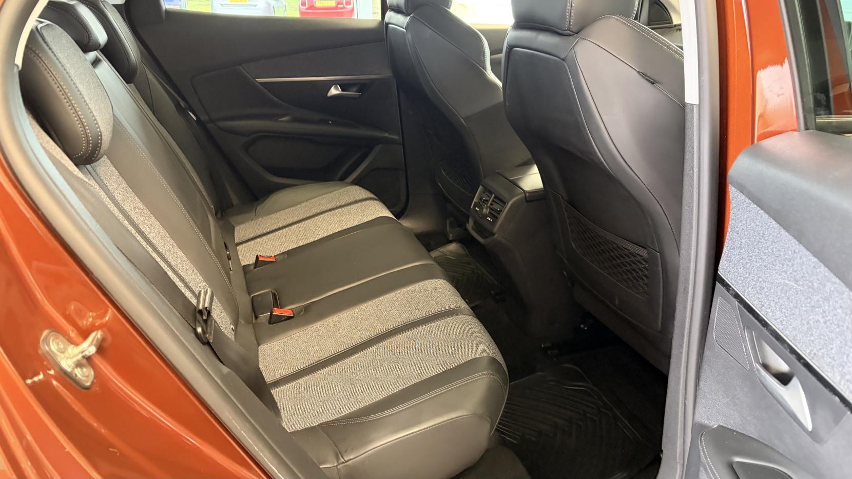 Peugeot 3008 1.2 PureTech Allure SUV 5dr Petrol Manual Euro 6 (s/s) (130 ps)