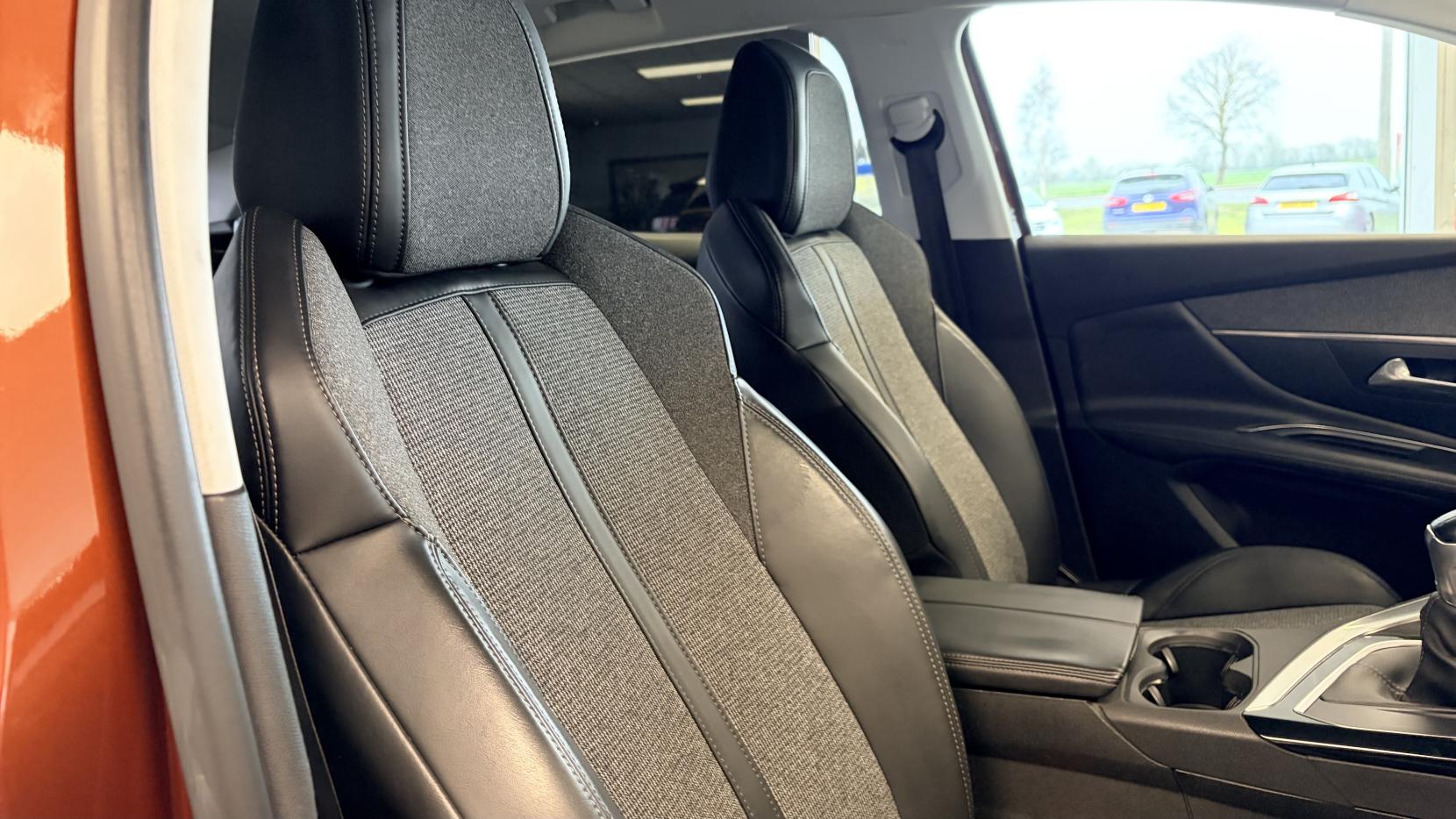 Peugeot 3008 1.2 PureTech Allure SUV 5dr Petrol Manual Euro 6 (s/s) (130 ps)