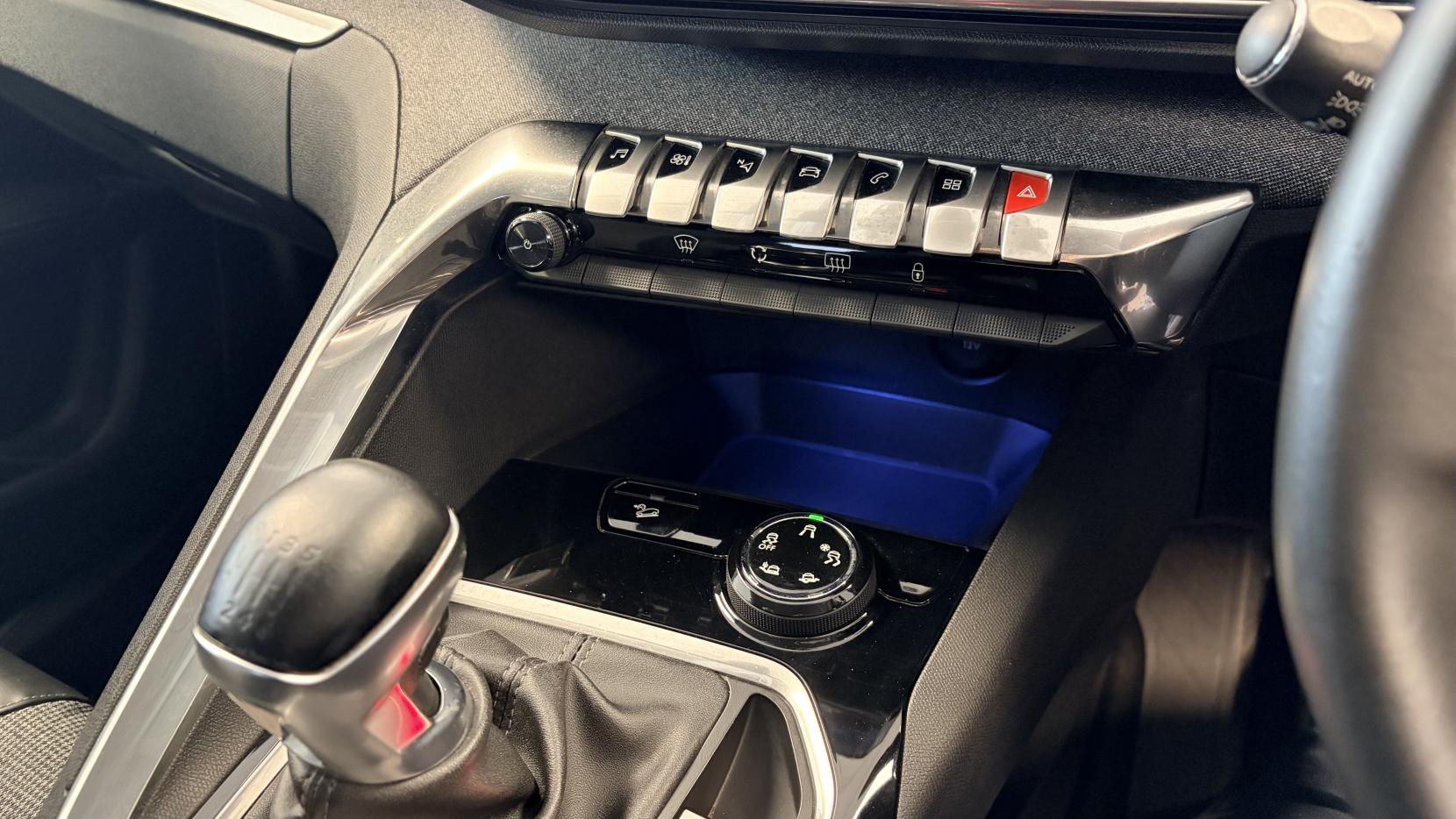 Peugeot 3008 1.2 PureTech Allure SUV 5dr Petrol Manual Euro 6 (s/s) (130 ps)