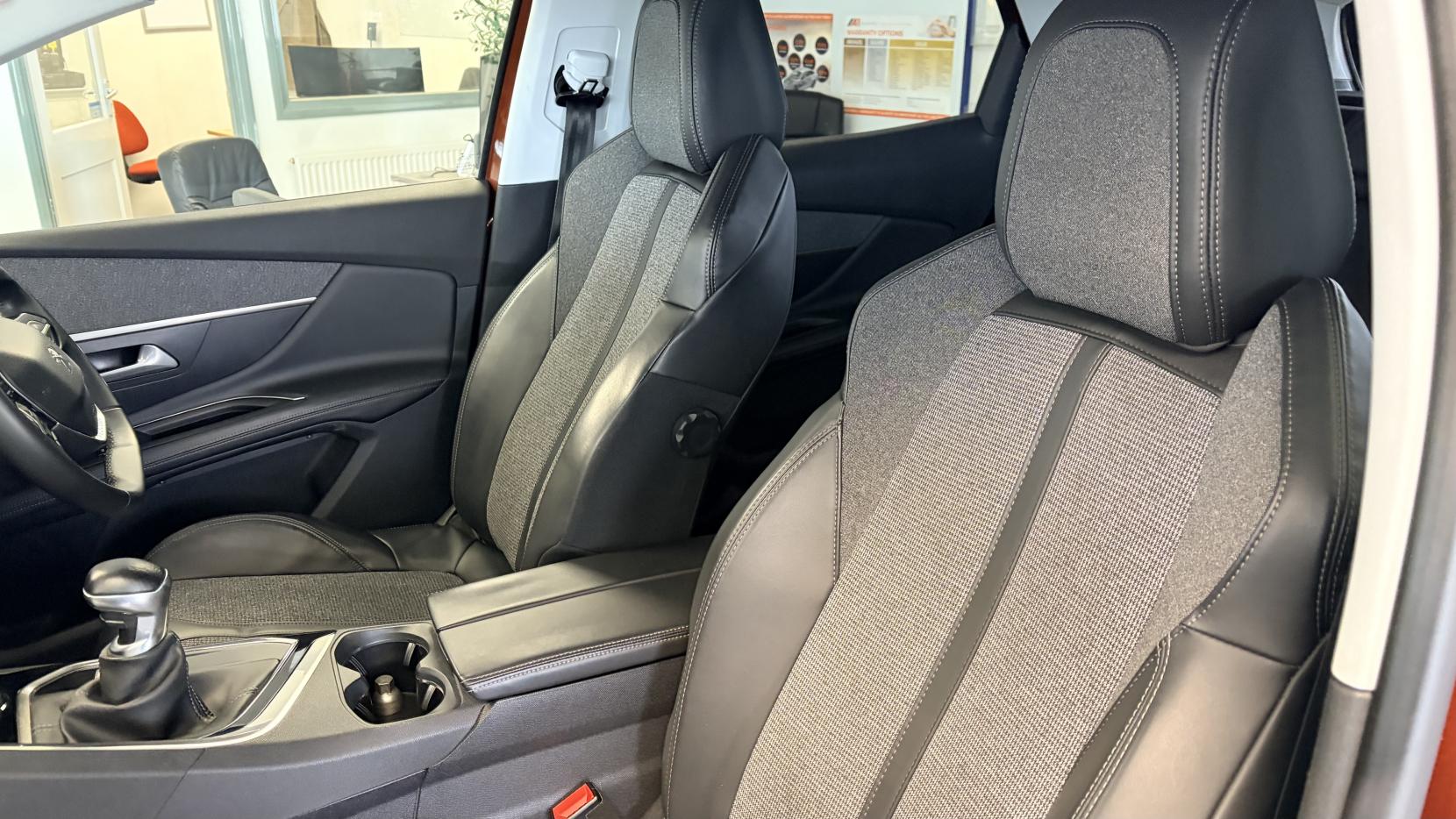 Peugeot 3008 1.2 PureTech Allure SUV 5dr Petrol Manual Euro 6 (s/s) (130 ps)