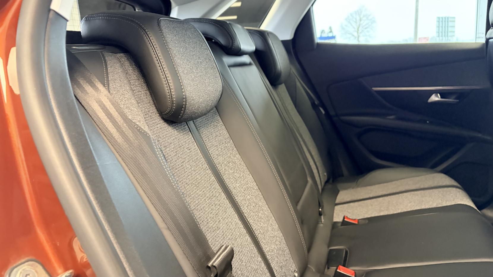 Peugeot 3008 1.2 PureTech Allure SUV 5dr Petrol Manual Euro 6 (s/s) (130 ps)