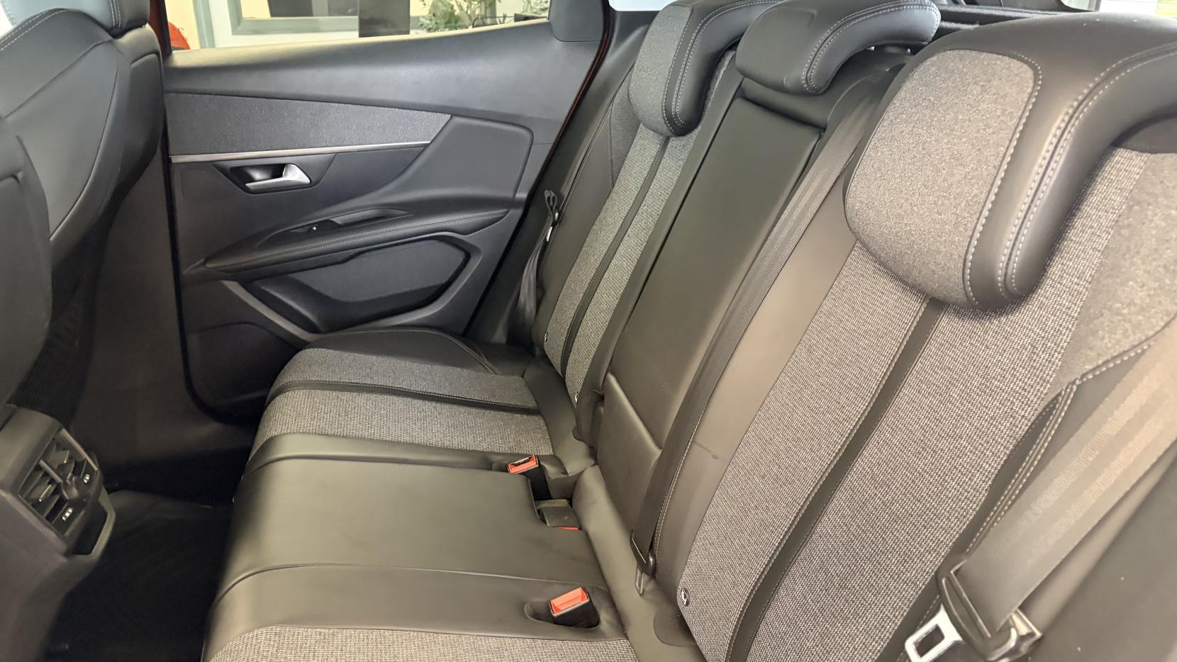 Peugeot 3008 1.2 PureTech Allure SUV 5dr Petrol Manual Euro 6 (s/s) (130 ps)