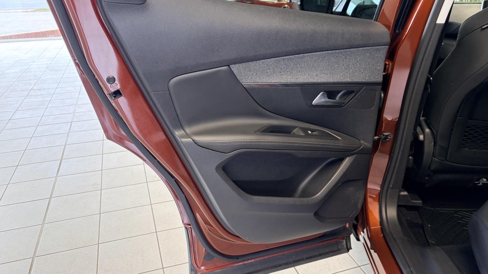 Peugeot 3008 1.2 PureTech Allure SUV 5dr Petrol Manual Euro 6 (s/s) (130 ps)