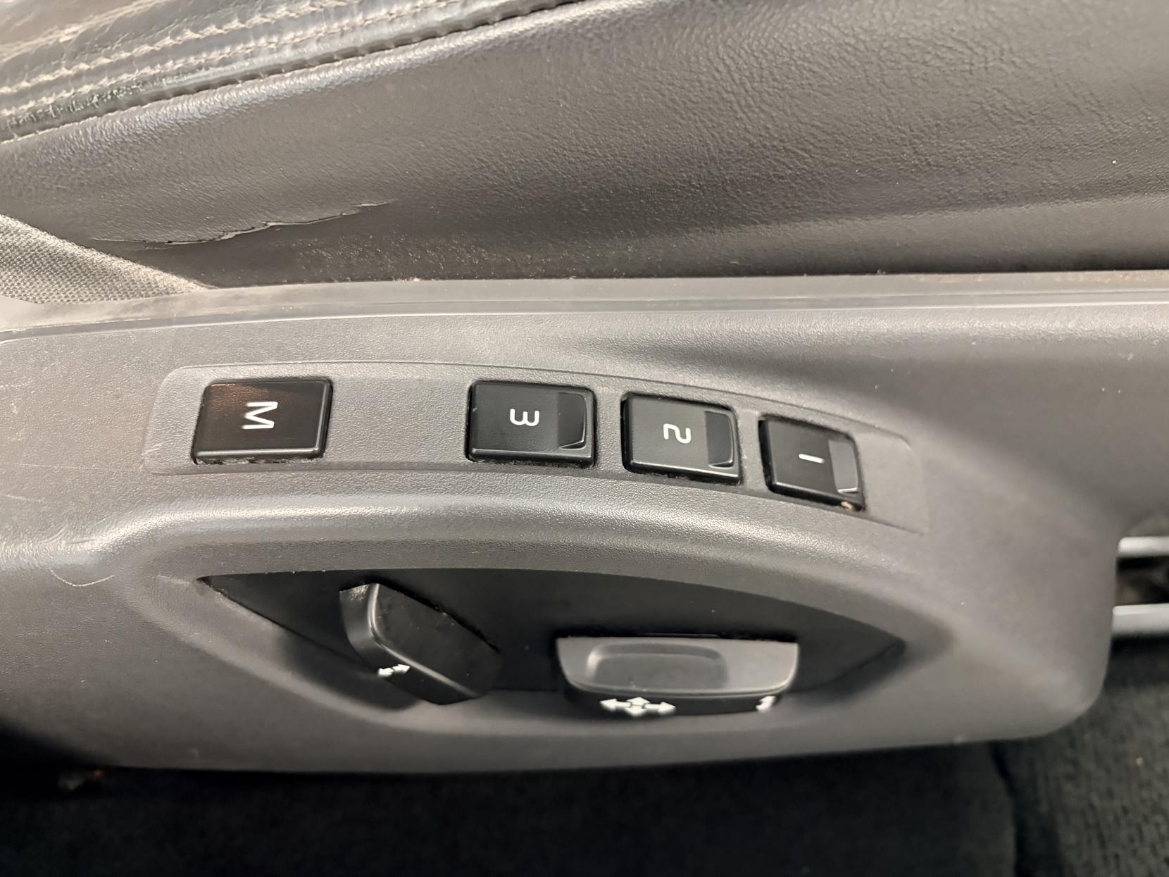 Volvo XC60 2.4 D4 SE Lux SUV 5dr Diesel Geartronic AWD Euro 5 (163 ps)