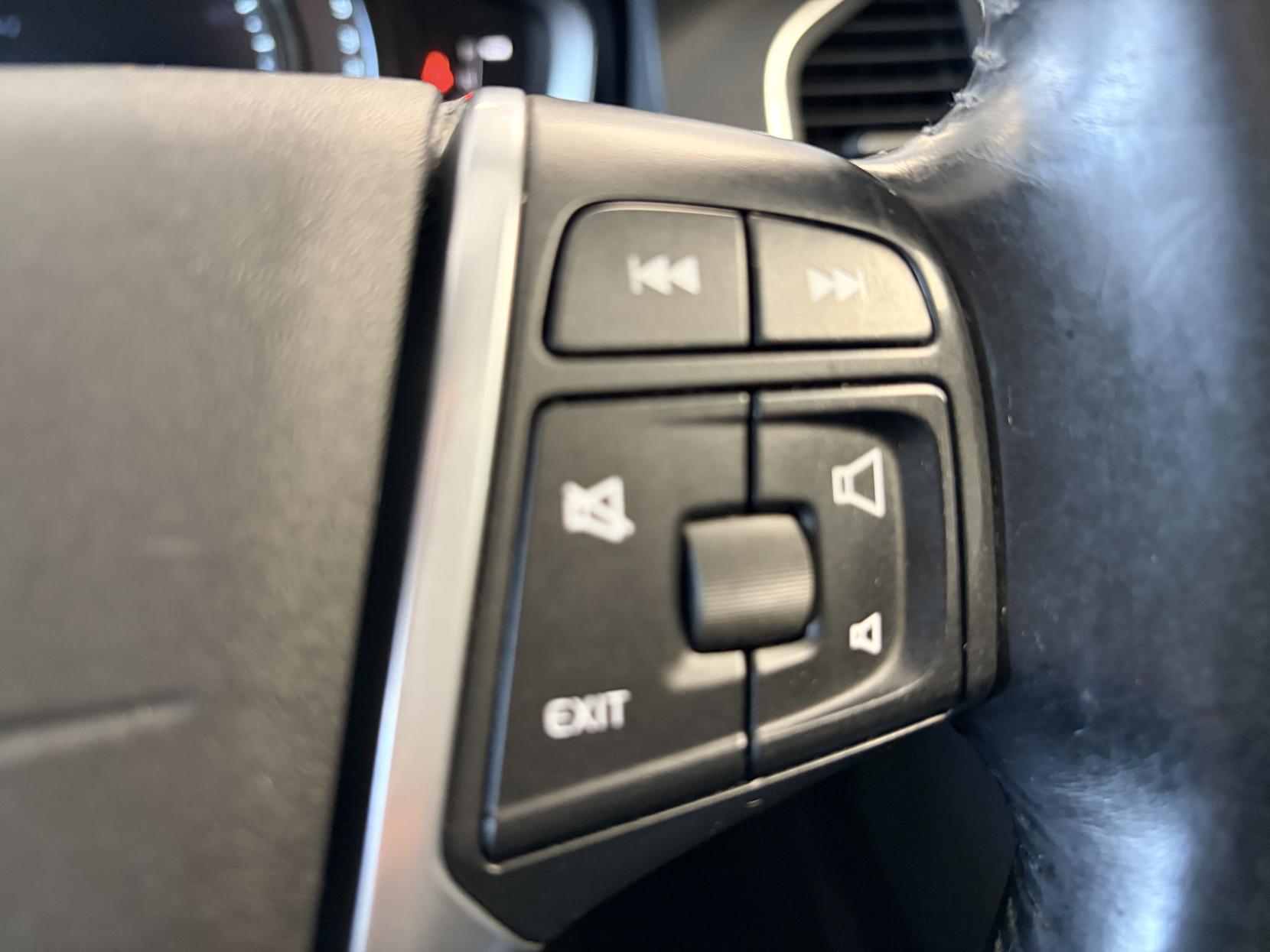 Volvo XC60 2.4 D4 SE Lux SUV 5dr Diesel Geartronic AWD Euro 5 (163 ps)