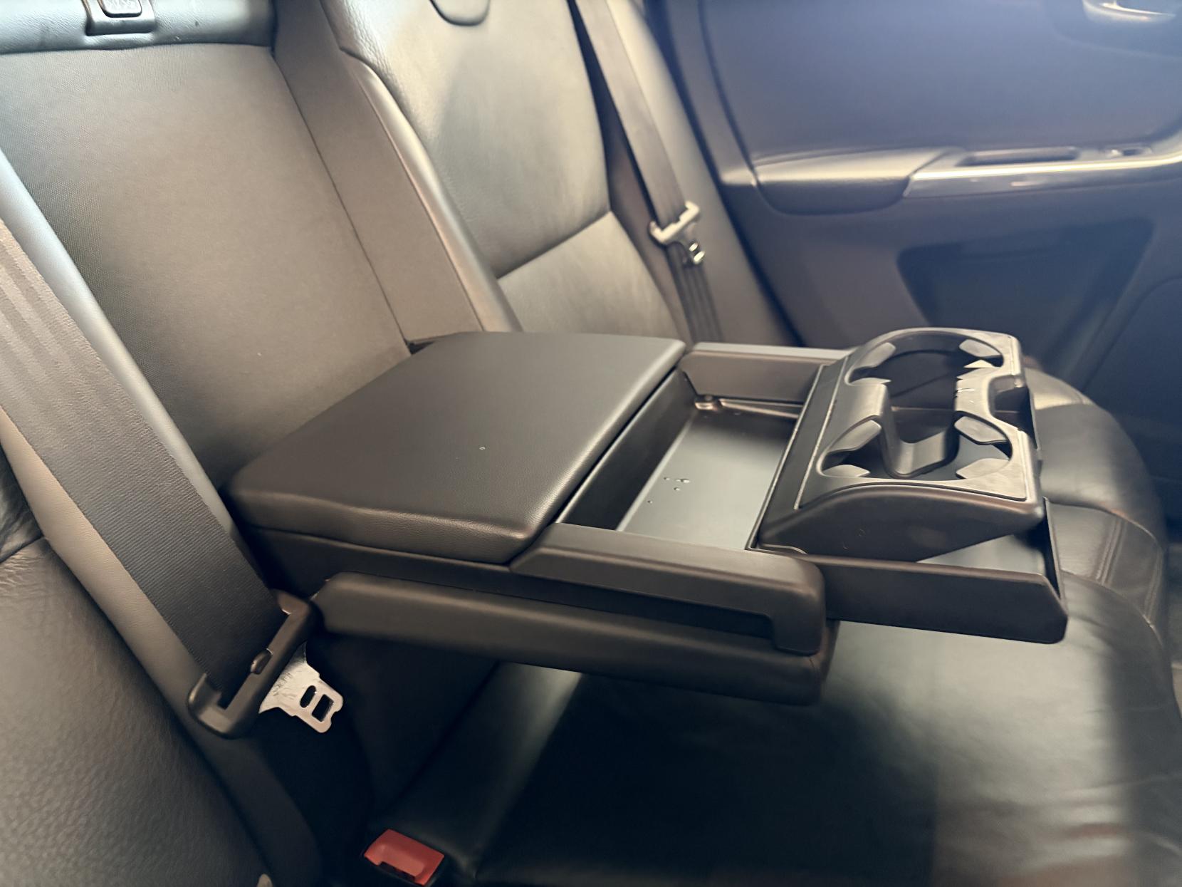 Volvo XC60 2.4 D4 SE Lux SUV 5dr Diesel Geartronic AWD Euro 5 (163 ps)