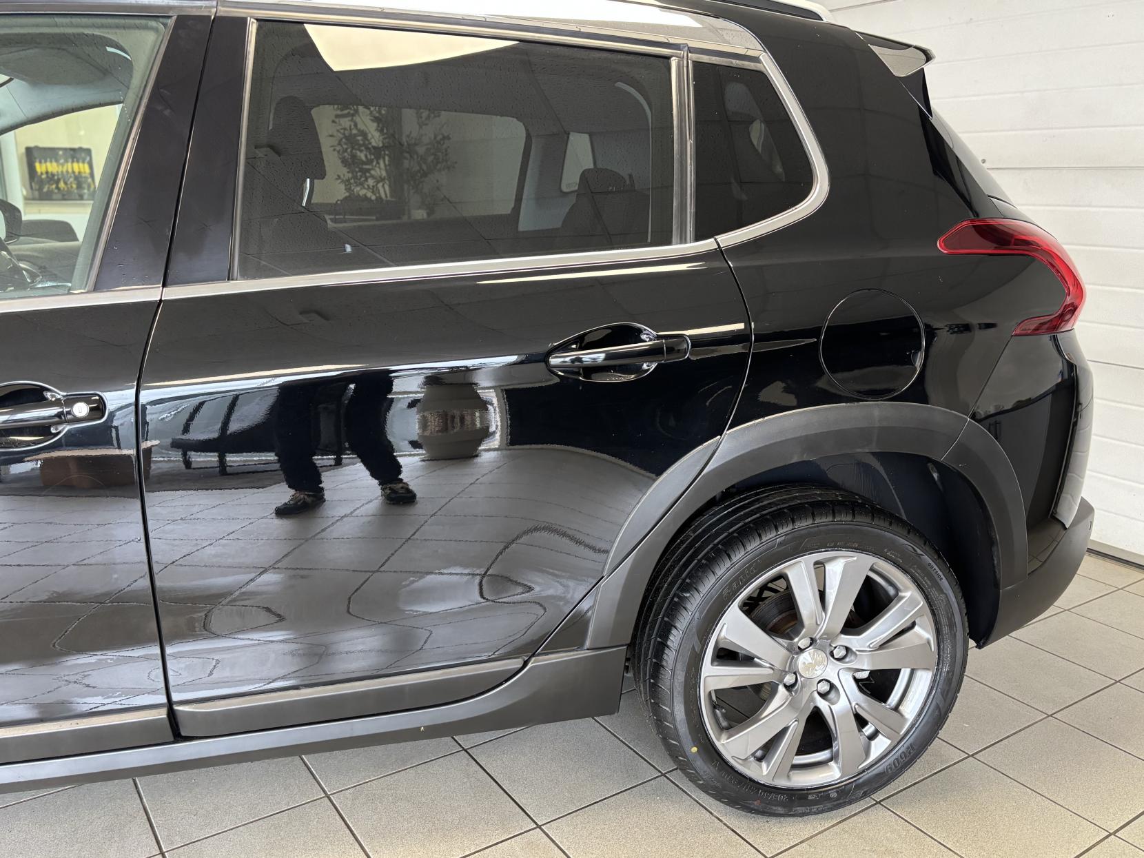 Peugeot 2008 1.2 PureTech Allure SUV 5dr Petrol Manual Euro 6 (s/s) (110 ps)