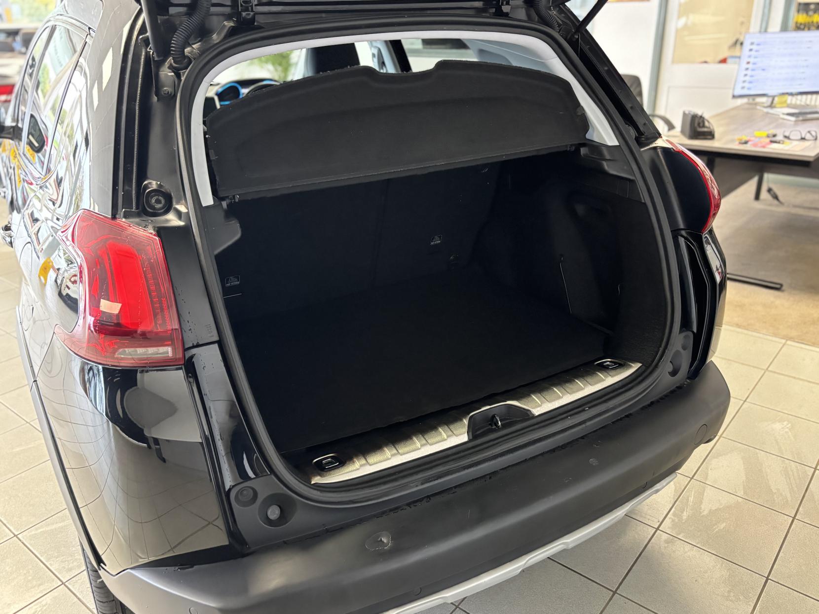 Peugeot 2008 1.2 PureTech Allure SUV 5dr Petrol Manual Euro 6 (s/s) (110 ps)