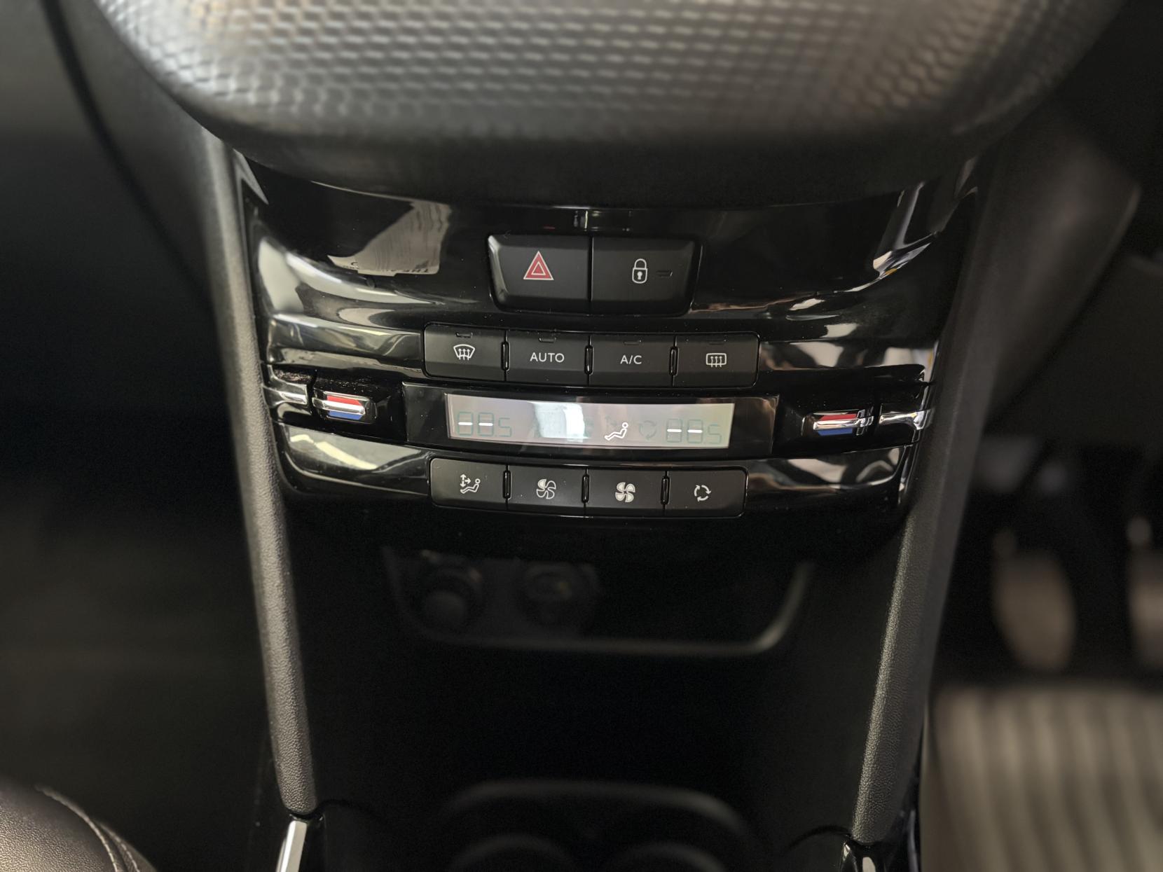 Peugeot 2008 1.2 PureTech Allure SUV 5dr Petrol Manual Euro 6 (s/s) (110 ps)