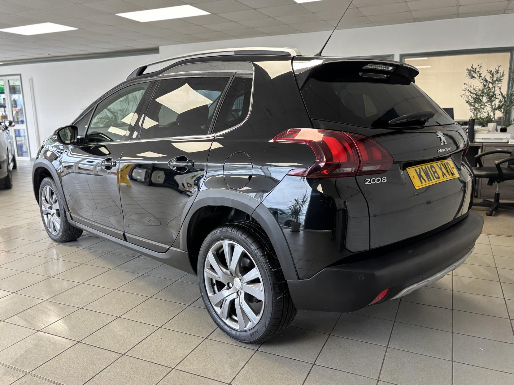 Peugeot 2008 1.2 PureTech Allure SUV 5dr Petrol Manual Euro 6 (s/s) (110 ps)