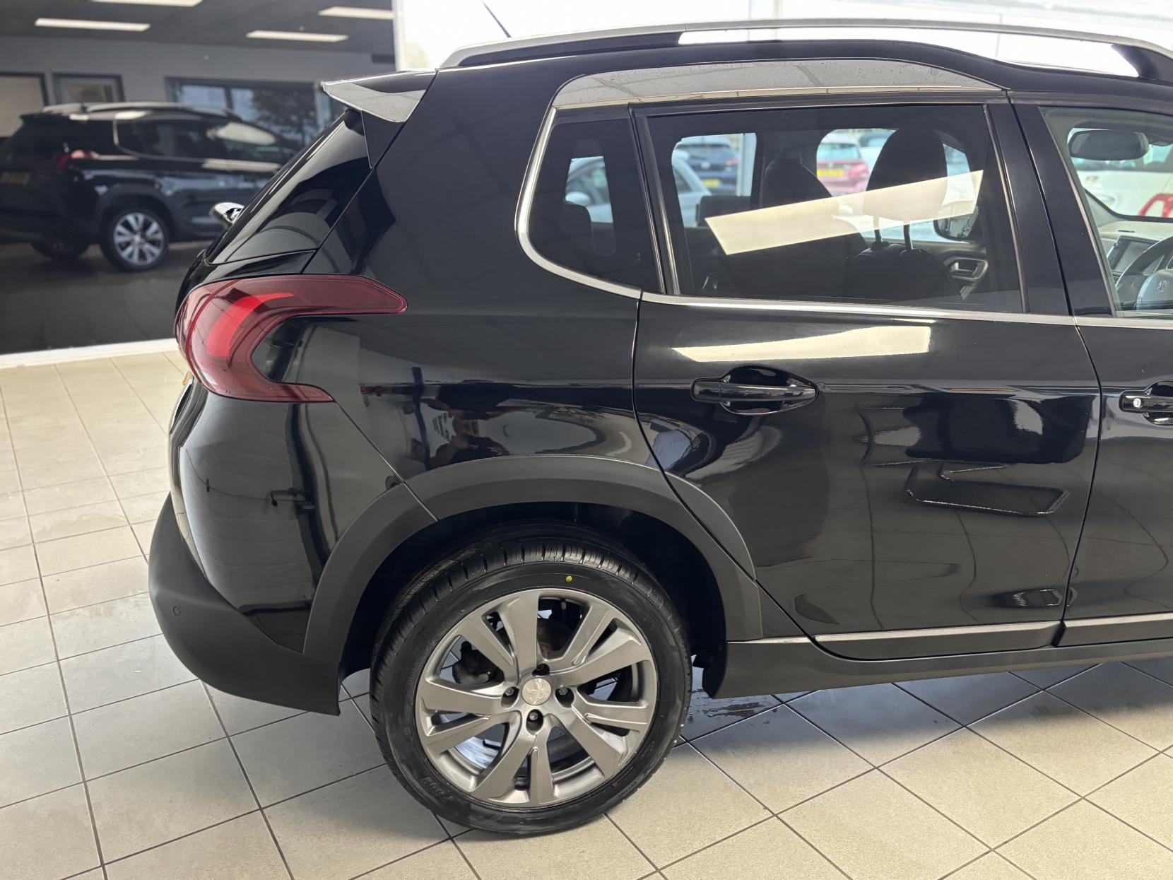 Peugeot 2008 1.2 PureTech Allure SUV 5dr Petrol Manual Euro 6 (s/s) (110 ps)