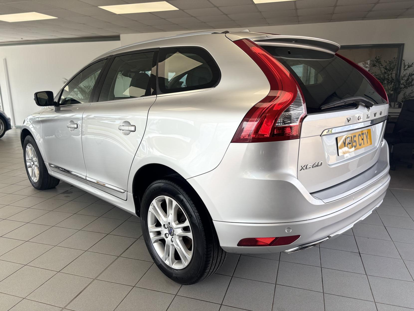 Volvo XC60 2.4 D4 SE Lux Nav SUV 5dr Diesel Geartronic AWD Euro 5 (181 ps)