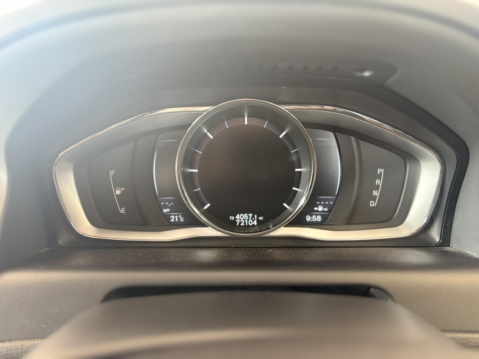 Volvo XC60 2.4 D4 SE Lux Nav SUV 5dr Diesel Geartronic AWD Euro 5 (181 ps)