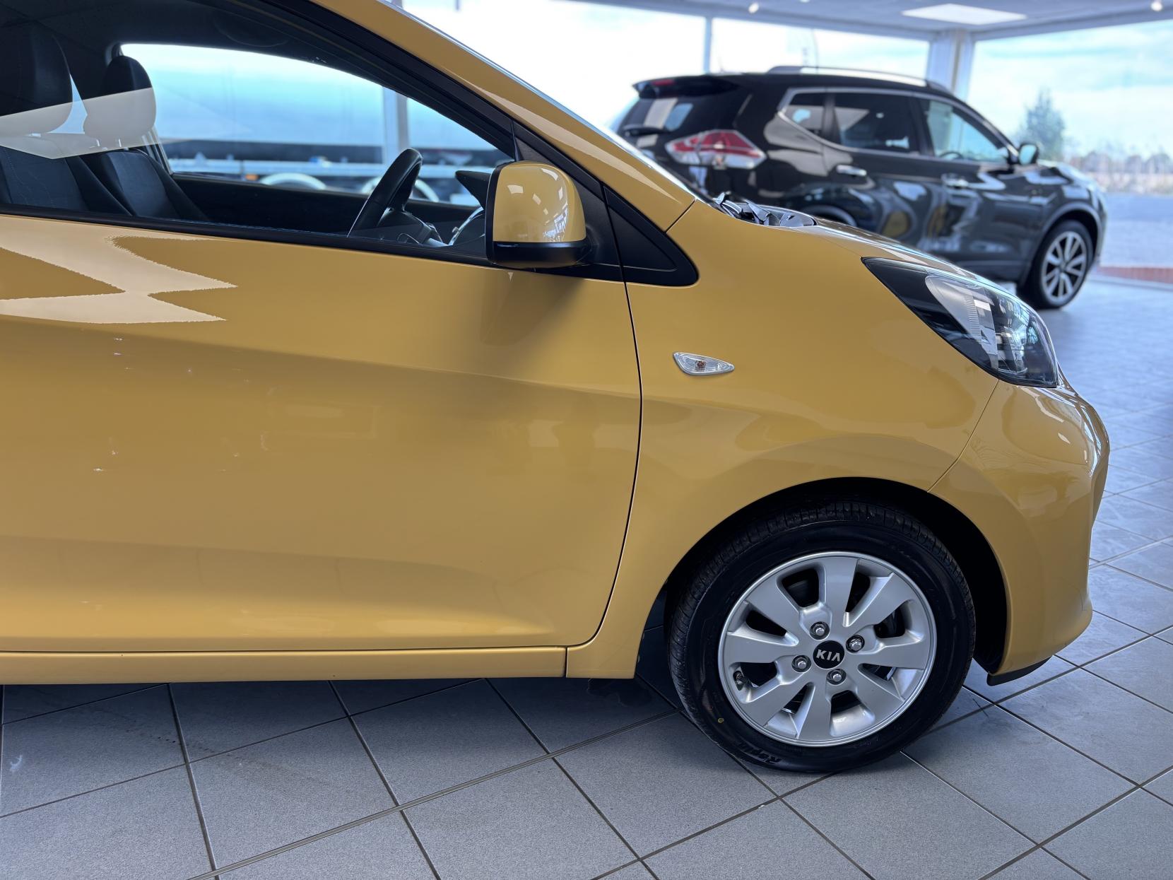 Kia Picanto 1.0 SR7 Hatchback 3dr Petrol Manual Euro 5 (68 bhp)
