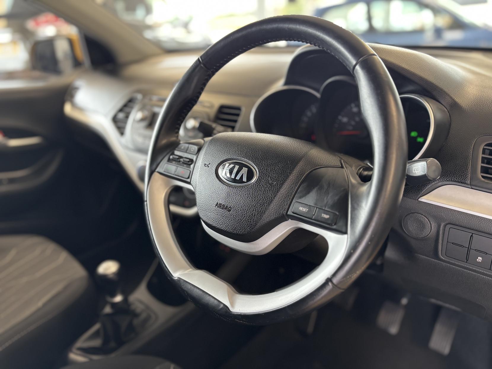 Kia Picanto 1.0 SR7 Hatchback 3dr Petrol Manual Euro 5 (68 bhp)