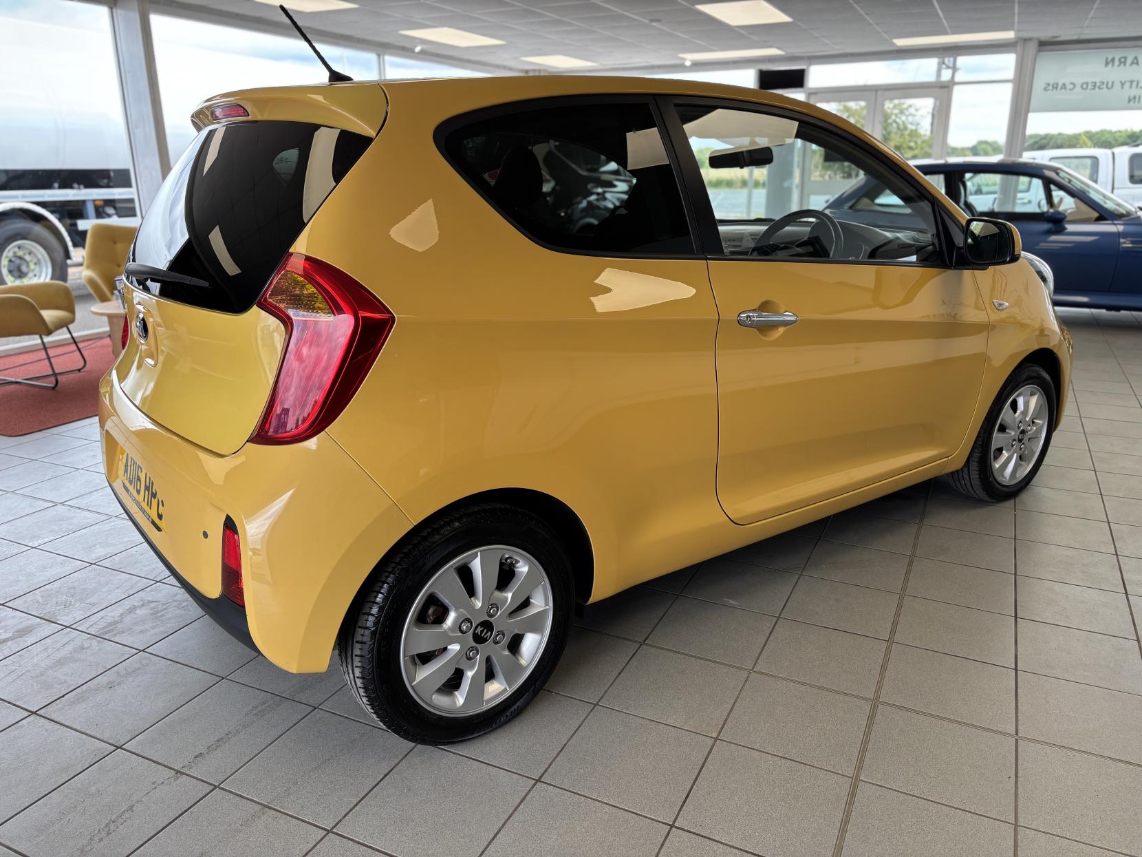 Kia Picanto 1.0 SR7 Hatchback 3dr Petrol Manual Euro 5 (68 bhp)