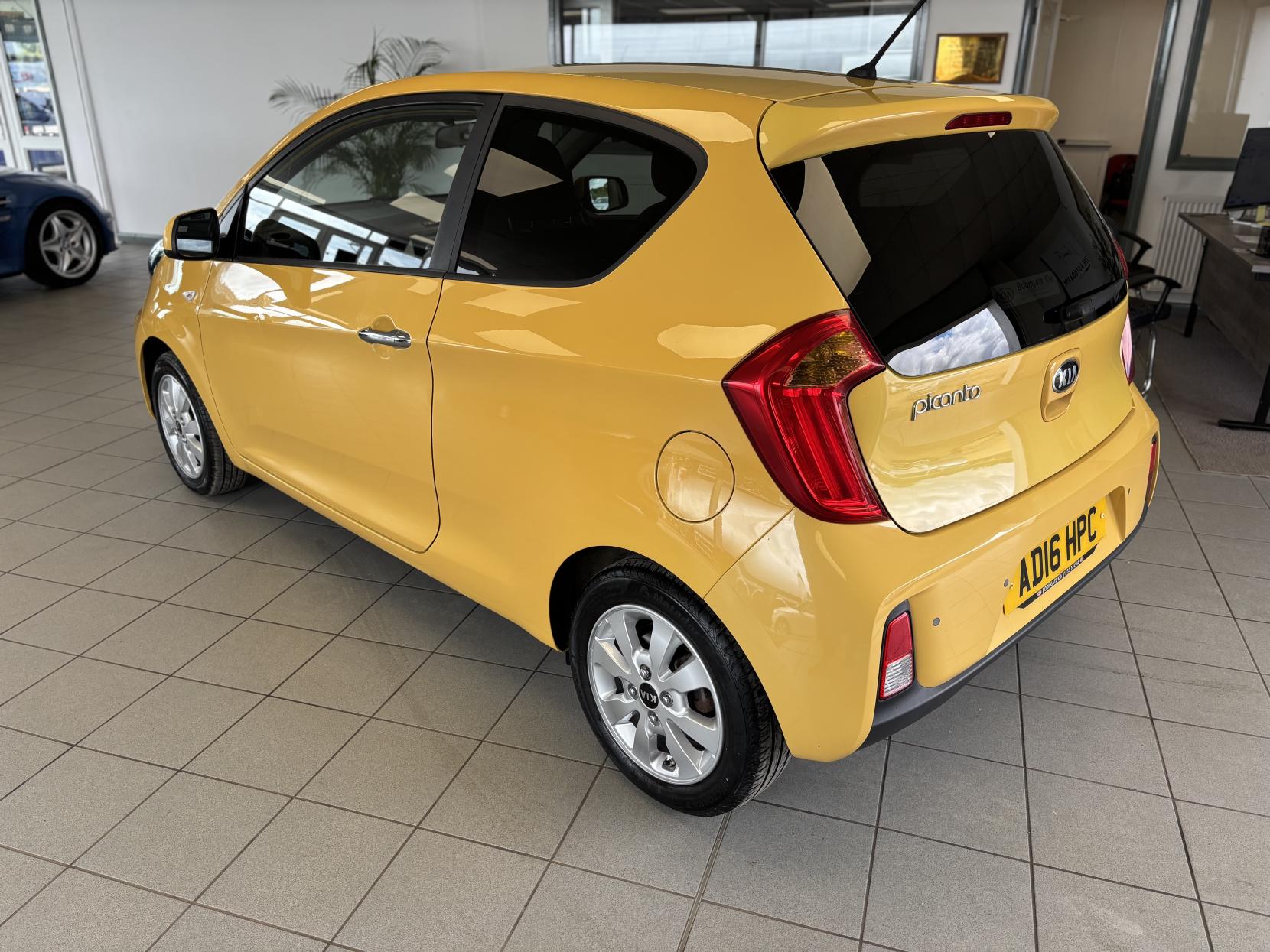 Kia Picanto 1.0 SR7 Hatchback 3dr Petrol Manual Euro 5 (68 bhp)