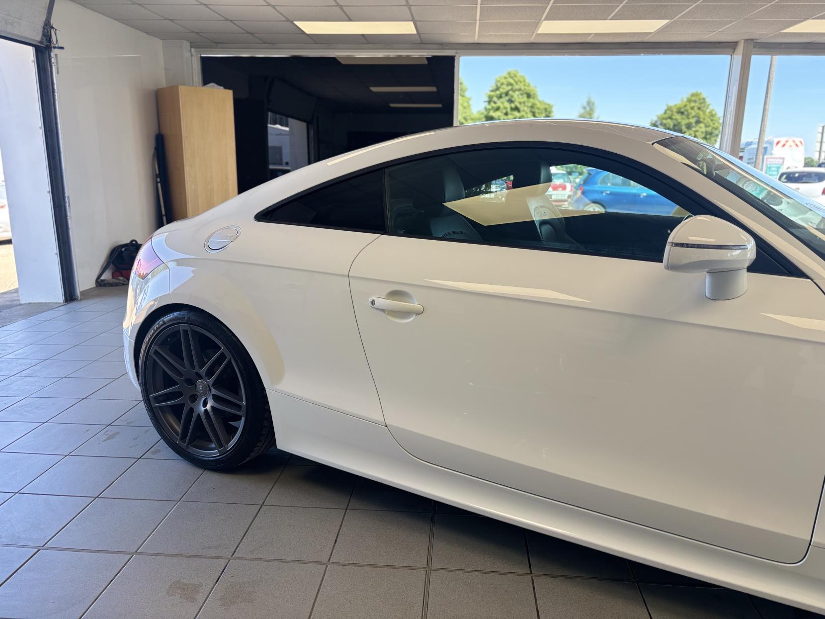 Audi TT 2.0 TFSI Black Edition Coupe 3dr Petrol Manual Euro 5 (s/s) (211 ps)