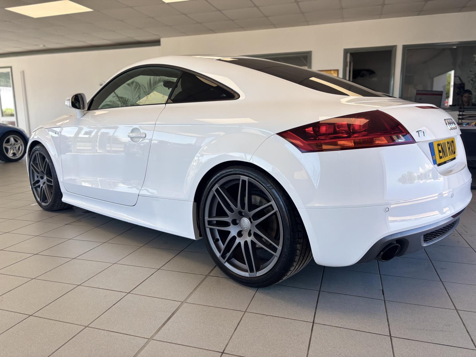 Audi TT 2.0 TFSI Black Edition Coupe 3dr Petrol Manual Euro 5 (s/s) (211 ps)