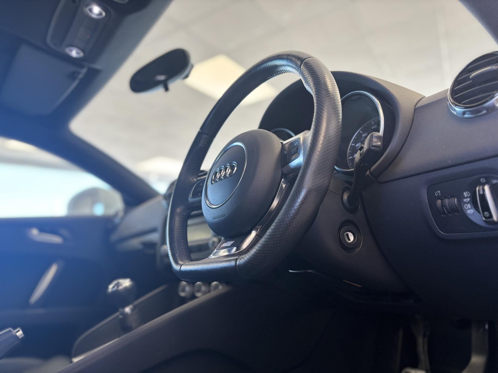 Audi TT 2.0 TFSI Black Edition Coupe 3dr Petrol Manual Euro 5 (s/s) (211 ps)