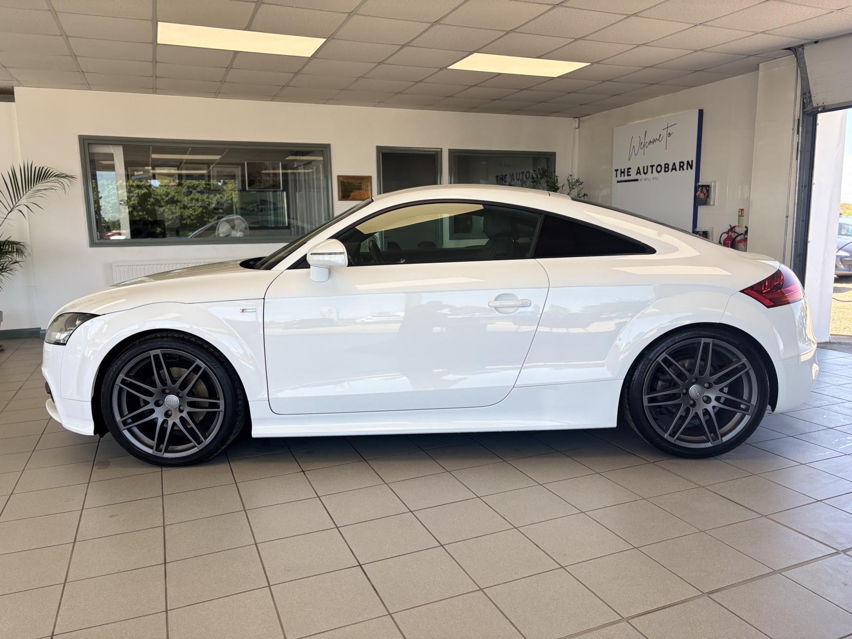Audi TT 2.0 TFSI Black Edition Coupe 3dr Petrol Manual Euro 5 (s/s) (211 ps)