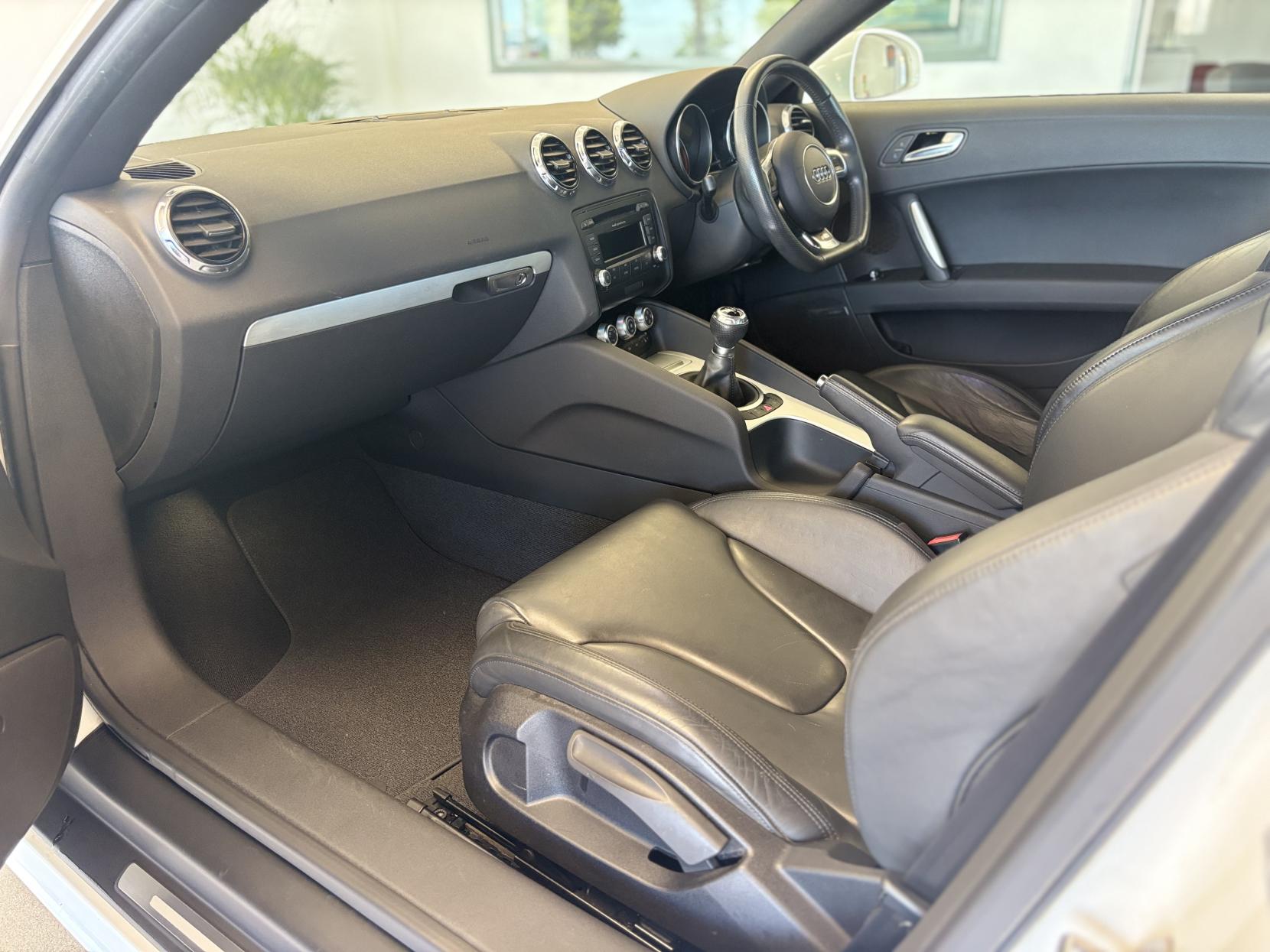 Audi TT 2.0 TFSI Black Edition Coupe 3dr Petrol Manual Euro 5 (s/s) (211 ps)