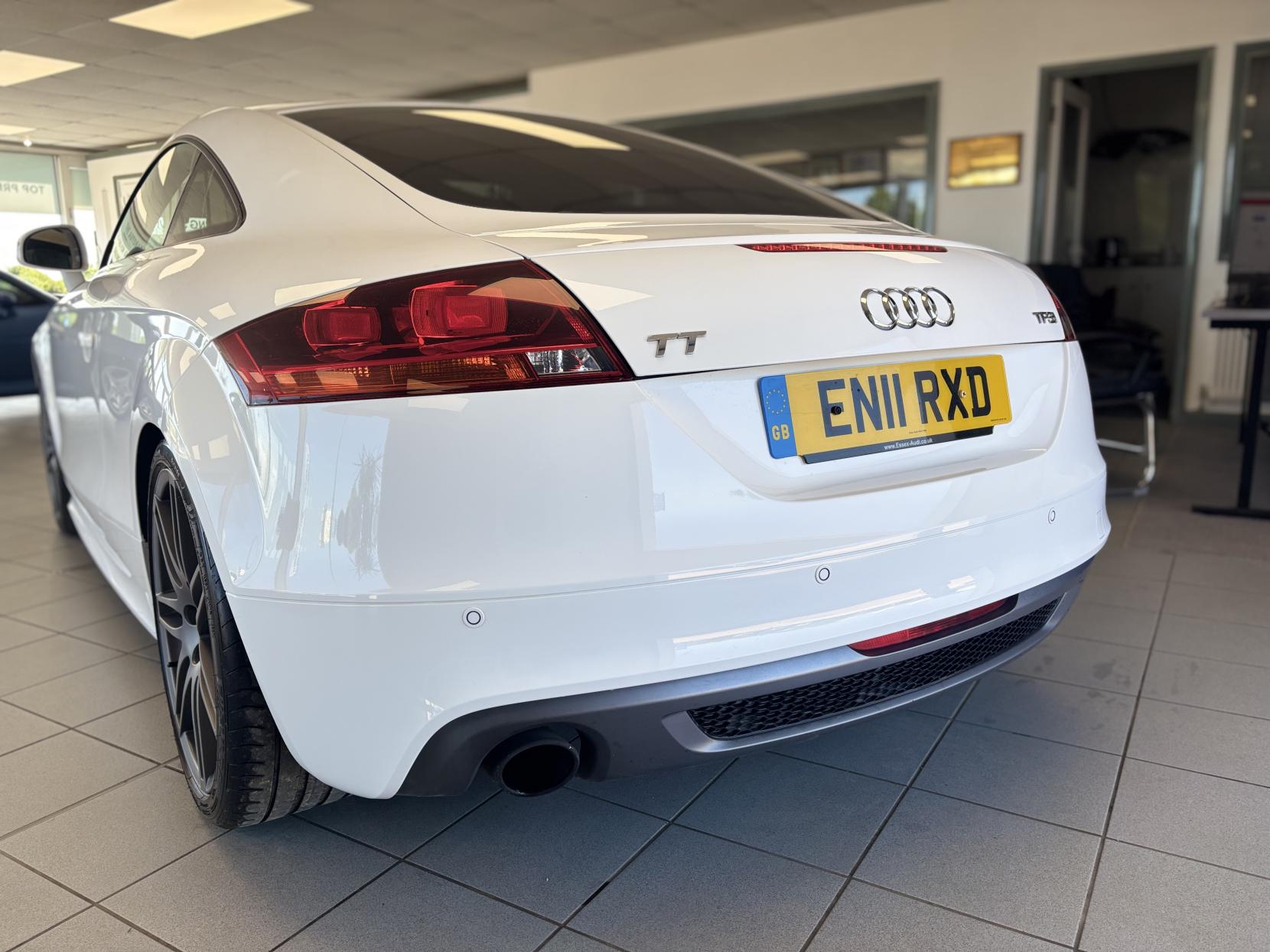 Audi TT 2.0 TFSI Black Edition Coupe 3dr Petrol Manual Euro 5 (s/s) (211 ps)