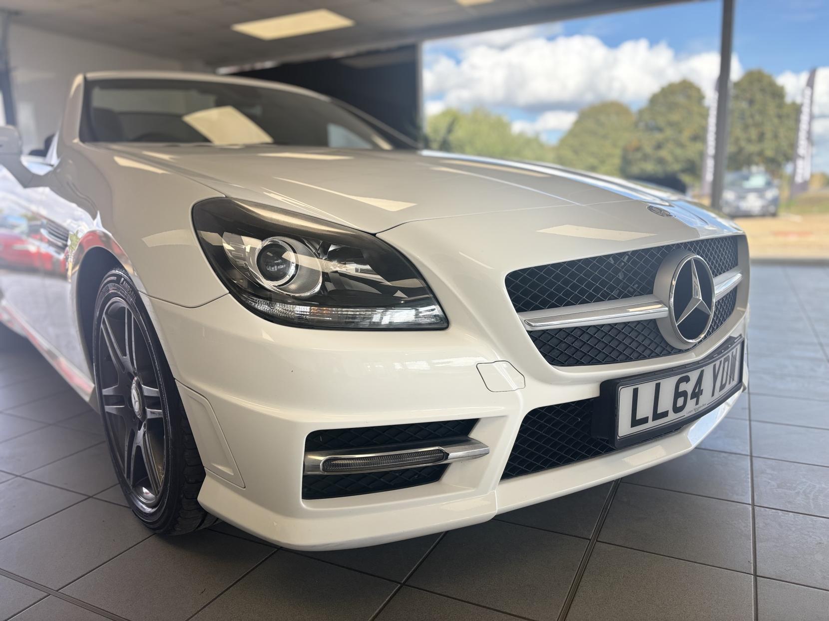 Mercedes-Benz SLK 2.1 SLK250 CDI AMG Sport Convertible 2dr Diesel G-Tronic+ Euro 5 (s/s) (204 ps)