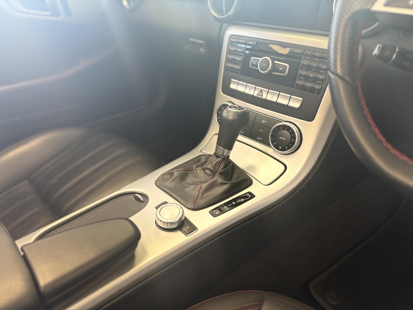 Mercedes-Benz SLK 2.1 SLK250 CDI AMG Sport Convertible 2dr Diesel G-Tronic+ Euro 5 (s/s) (204 ps)