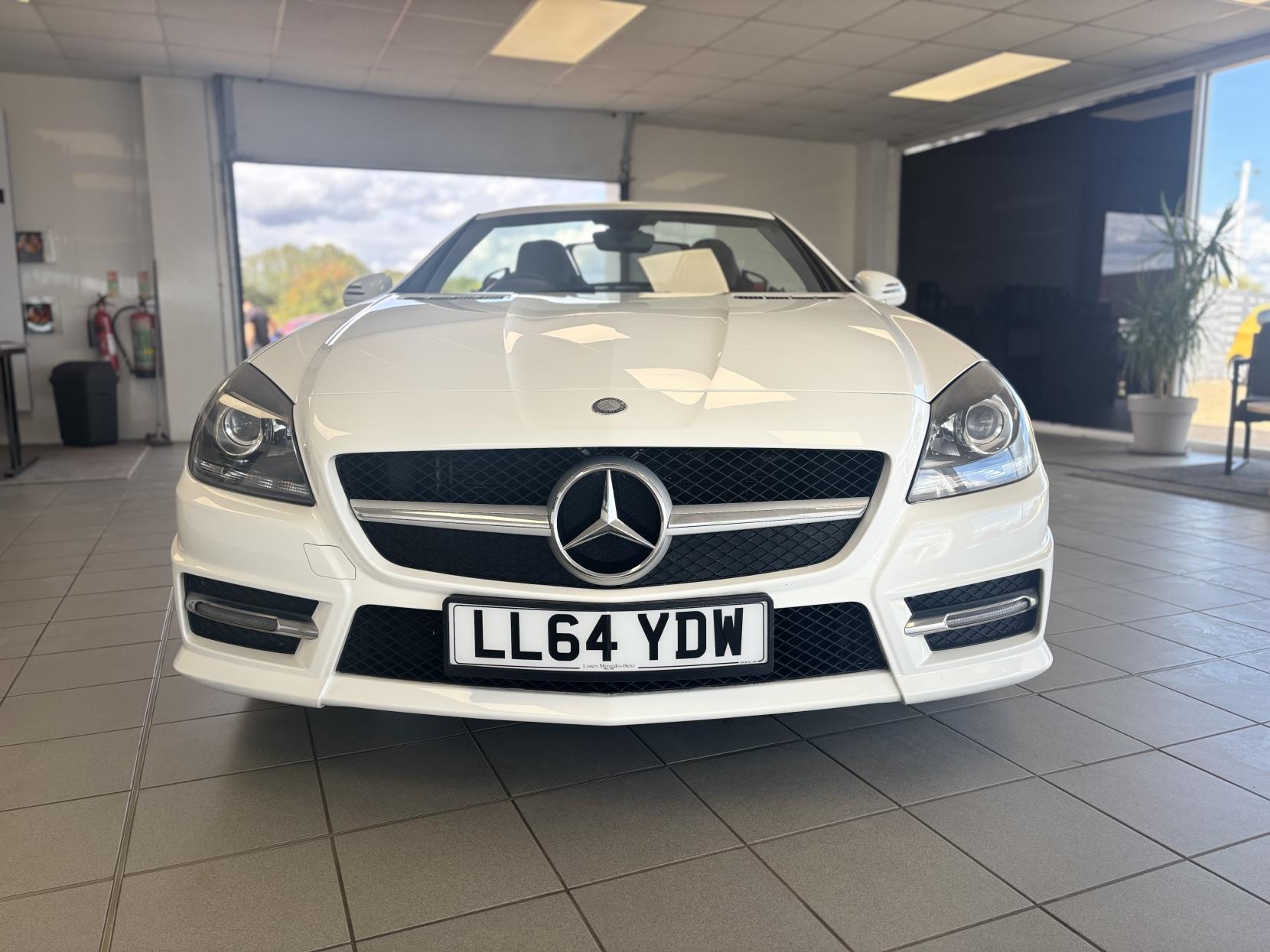 Mercedes-Benz SLK 2.1 SLK250 CDI AMG Sport Convertible 2dr Diesel G-Tronic+ Euro 5 (s/s) (204 ps)