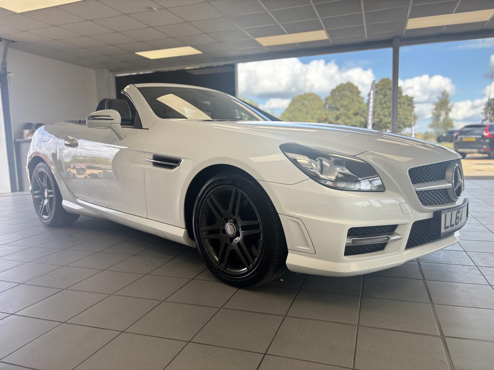 Mercedes-Benz SLK 2.1 SLK250 CDI AMG Sport Convertible 2dr Diesel G-Tronic+ Euro 5 (s/s) (204 ps)