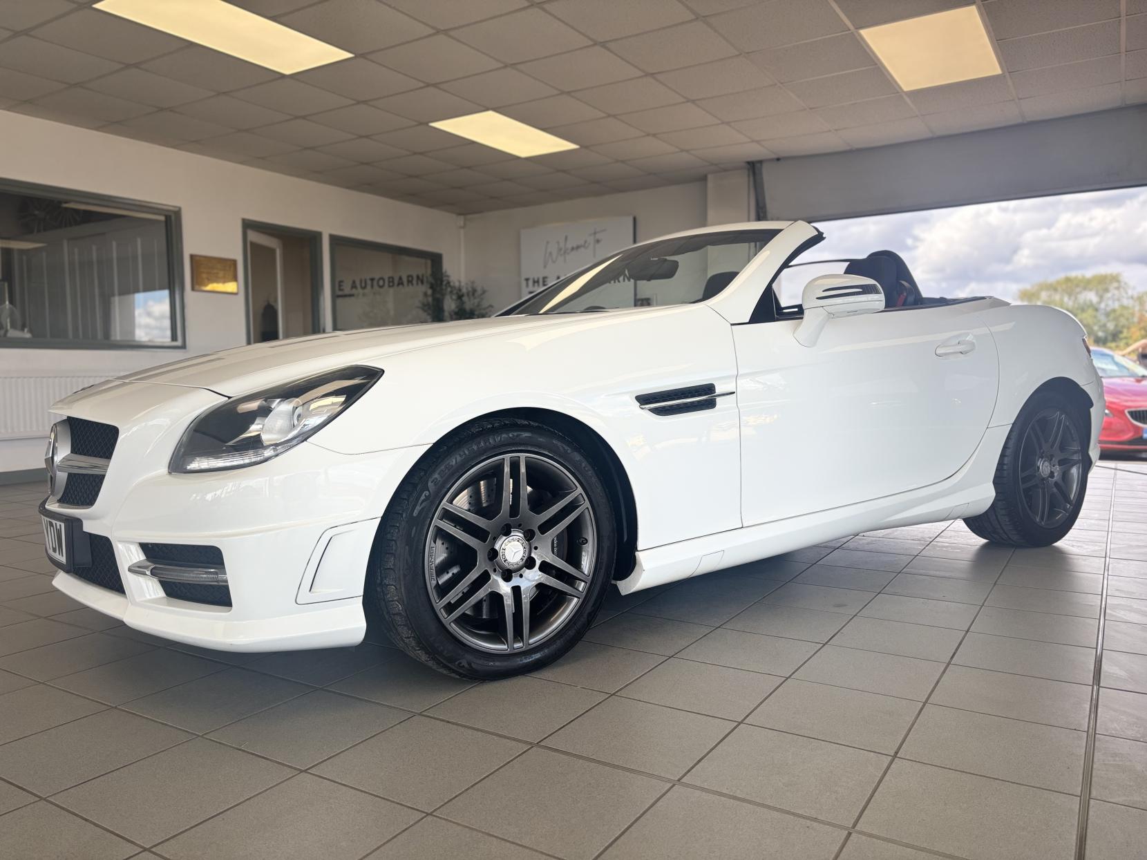Mercedes-Benz SLK 2.1 SLK250 CDI AMG Sport Convertible 2dr Diesel G-Tronic+ Euro 5 (s/s) (204 ps)