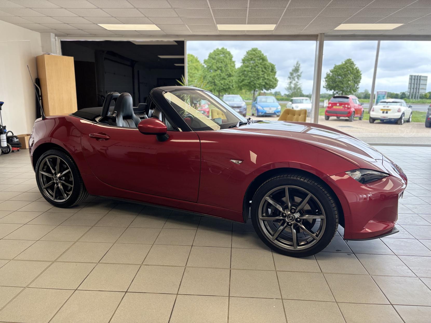 Mazda MX-5 2.0 SKYACTIV-G Sport Nav Convertible 2dr Petrol Manual Euro 6 (160 ps)
