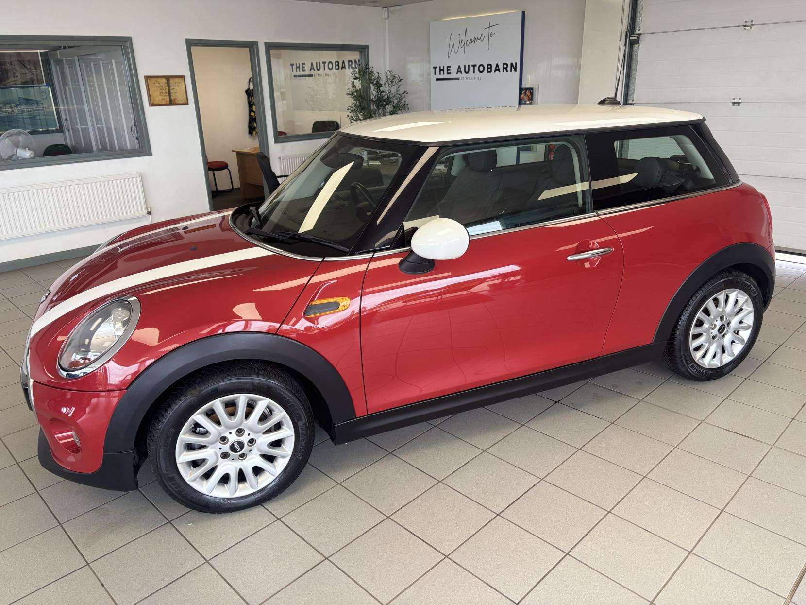 MINI Hatch 1.5 Cooper D Hatchback 3dr Diesel Manual Euro 6 (s/s) (116 ps)