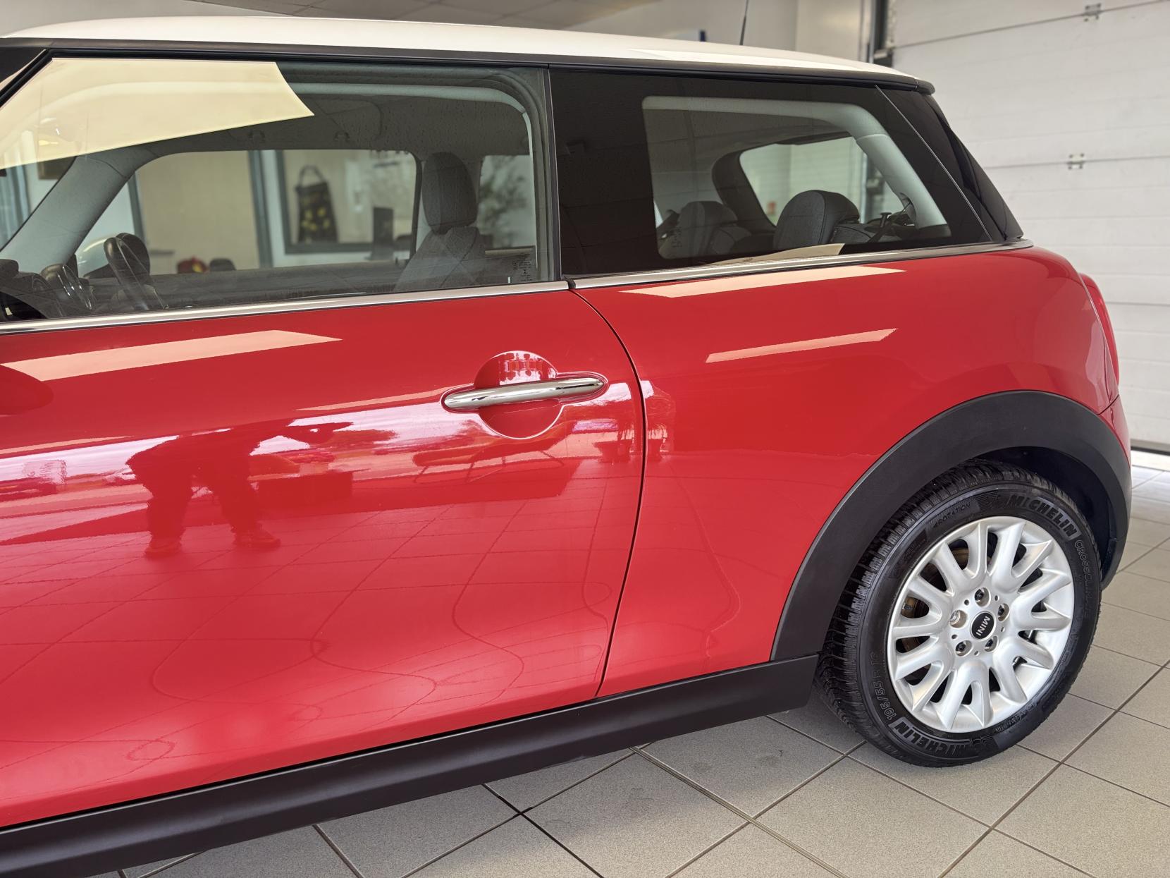 MINI Hatch 1.5 Cooper D Hatchback 3dr Diesel Manual Euro 6 (s/s) (116 ps)