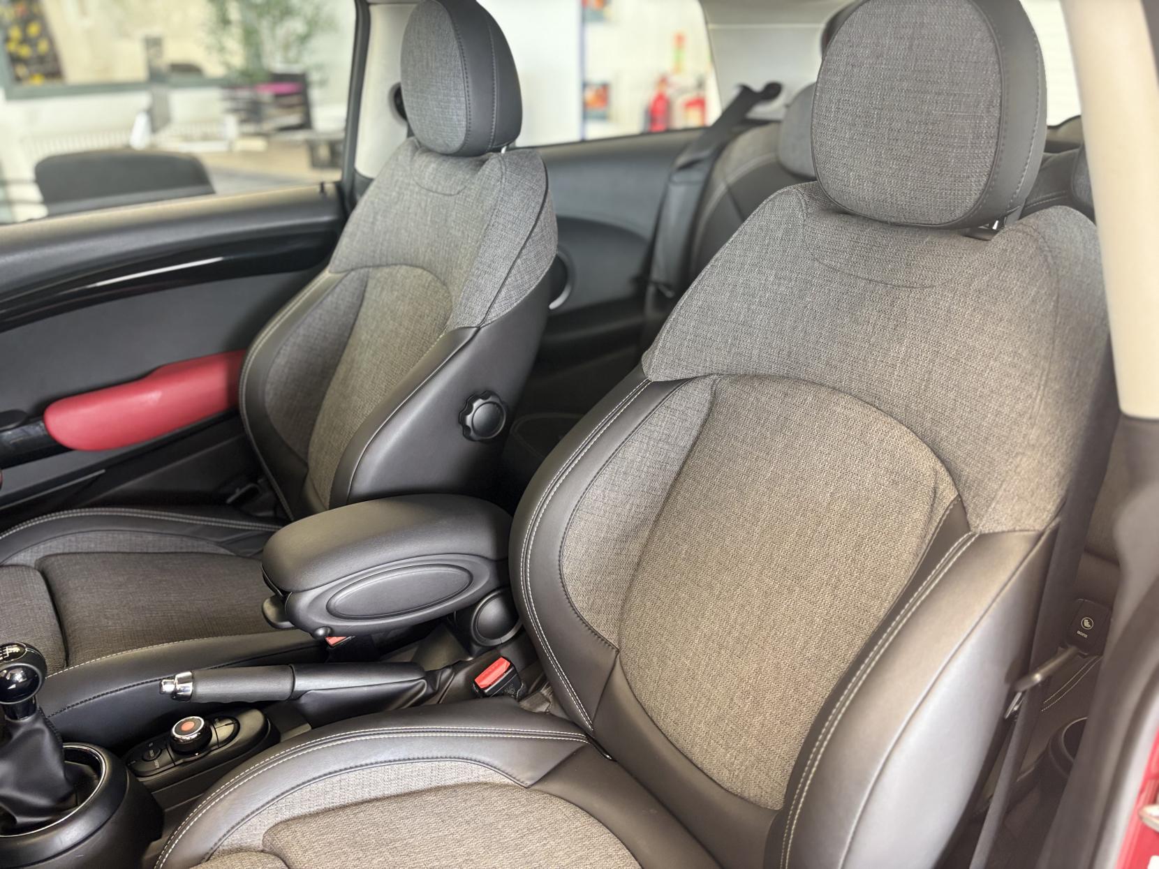 MINI Hatch 1.5 Cooper D Hatchback 3dr Diesel Manual Euro 6 (s/s) (116 ps)