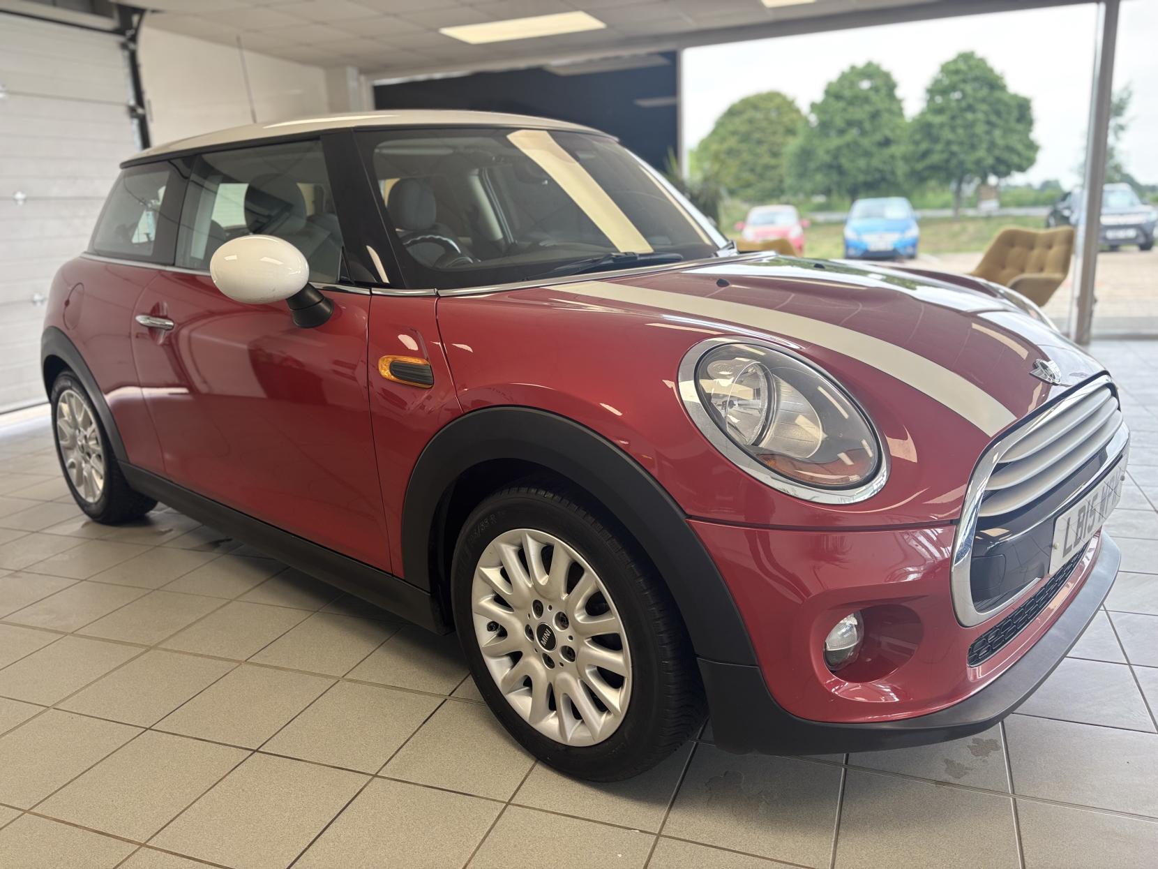 MINI Hatch 1.5 Cooper D Hatchback 3dr Diesel Manual Euro 6 (s/s) (116 ps)