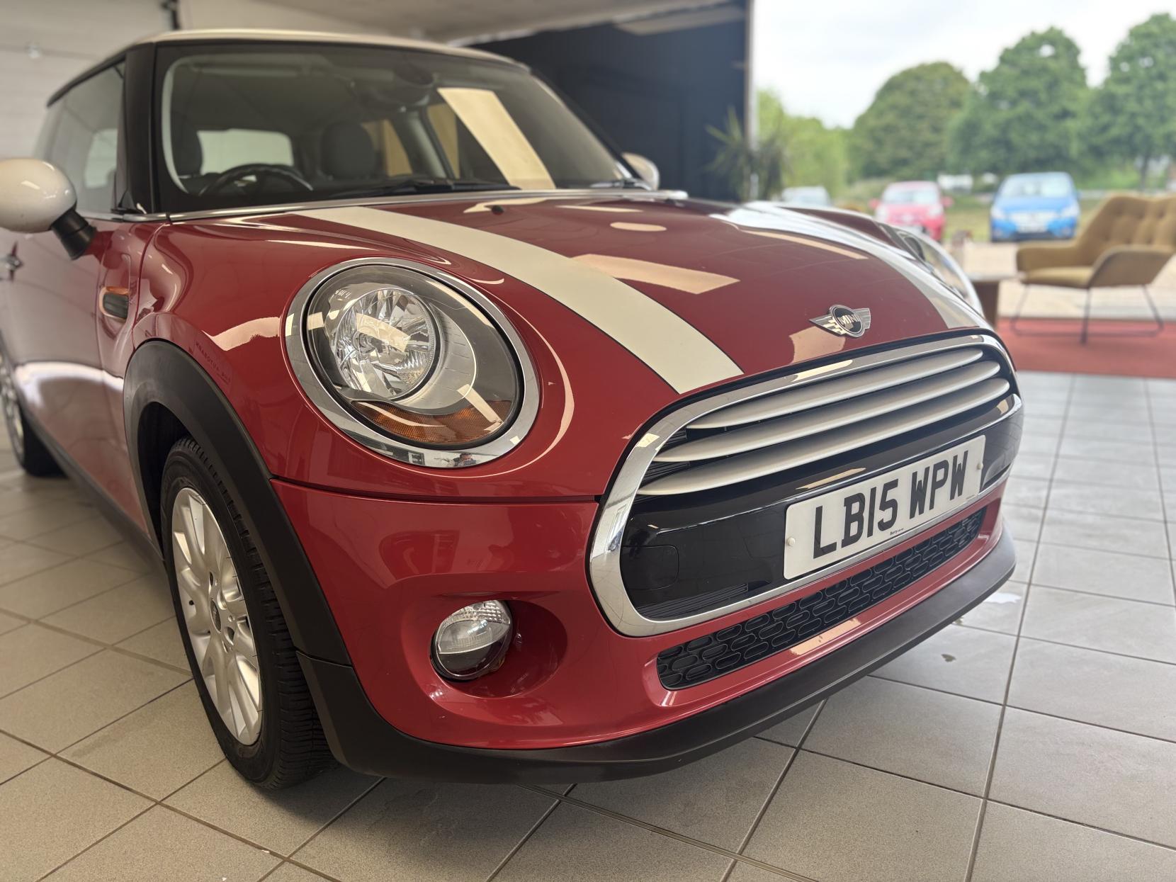MINI Hatch 1.5 Cooper D Hatchback 3dr Diesel Manual Euro 6 (s/s) (116 ps)