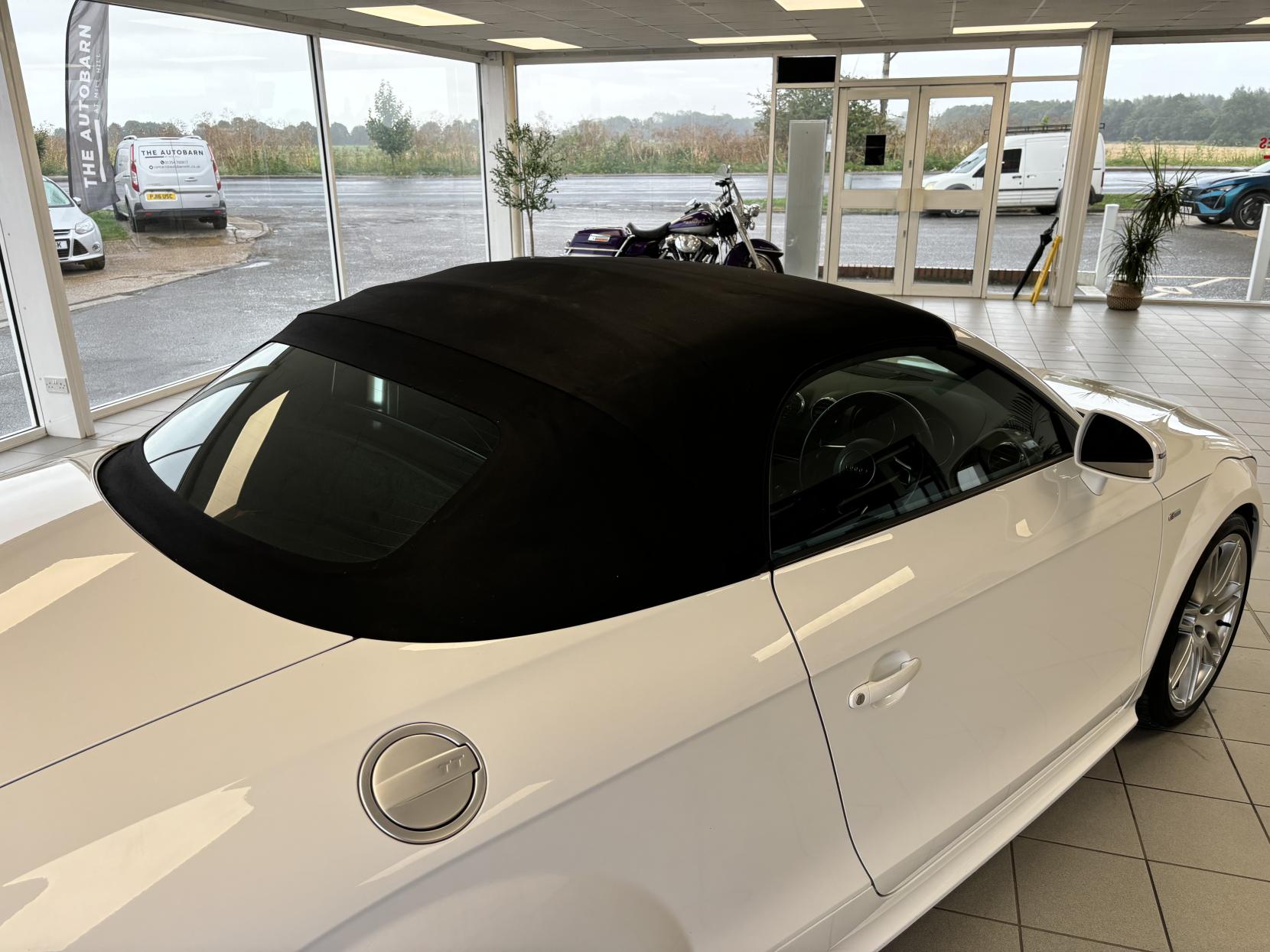 Audi TT 2.0 TFSI S line Roadster 2dr Petrol Manual Euro 5 (s/s) (211 ps)