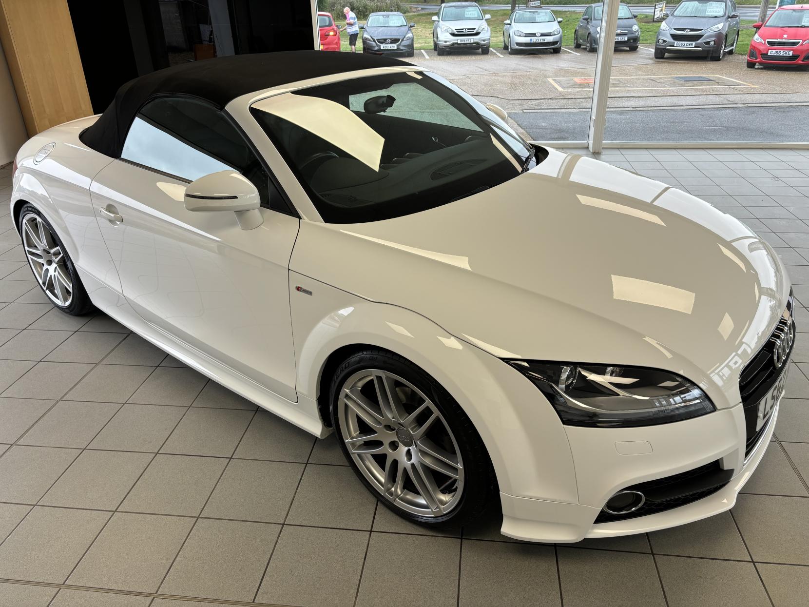 Audi TT 2.0 TFSI S line Roadster 2dr Petrol Manual Euro 5 (s/s) (211 ps)