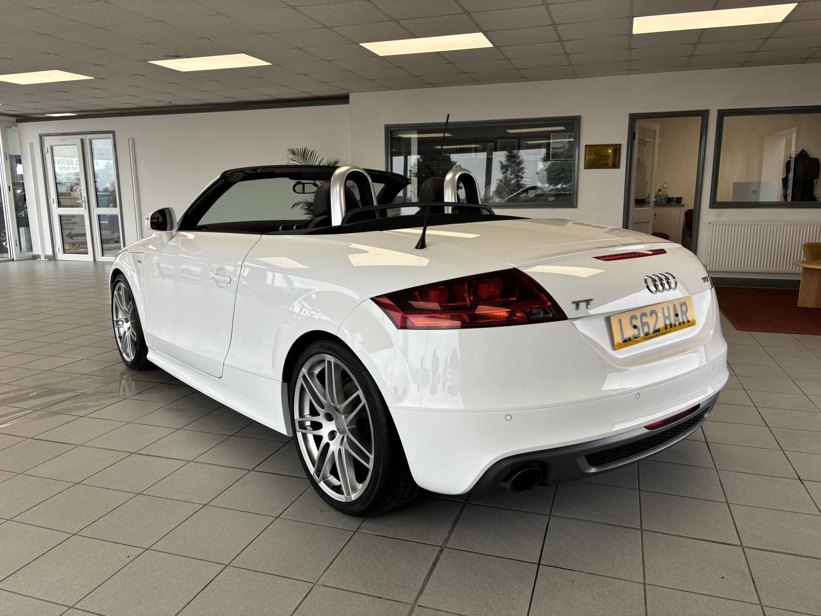 Audi TT 2.0 TFSI S line Roadster 2dr Petrol Manual Euro 5 (s/s) (211 ps)