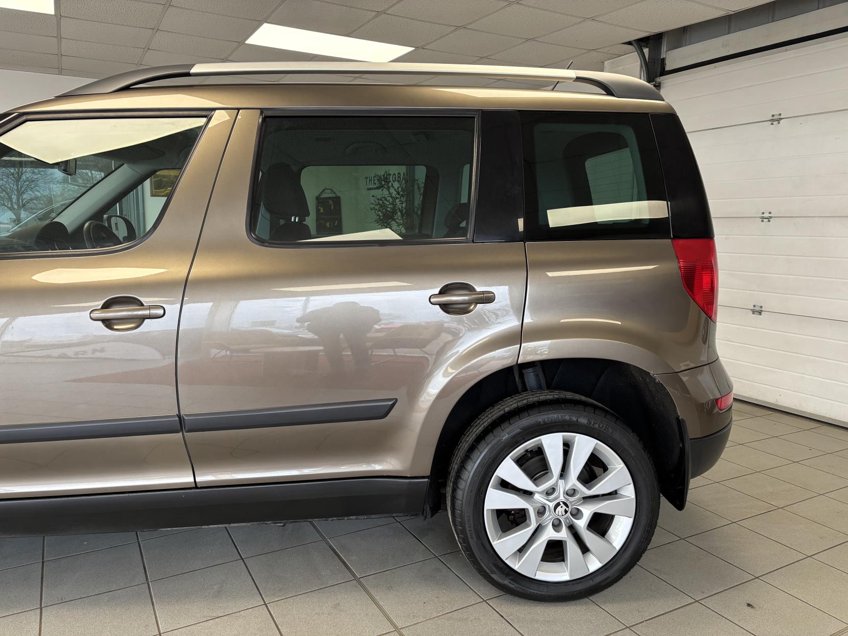 Skoda Yeti 2.0 TDI SE L Outdoor 5dr Diesel Manual 4WD Euro 6 (s/s) (150 ps)