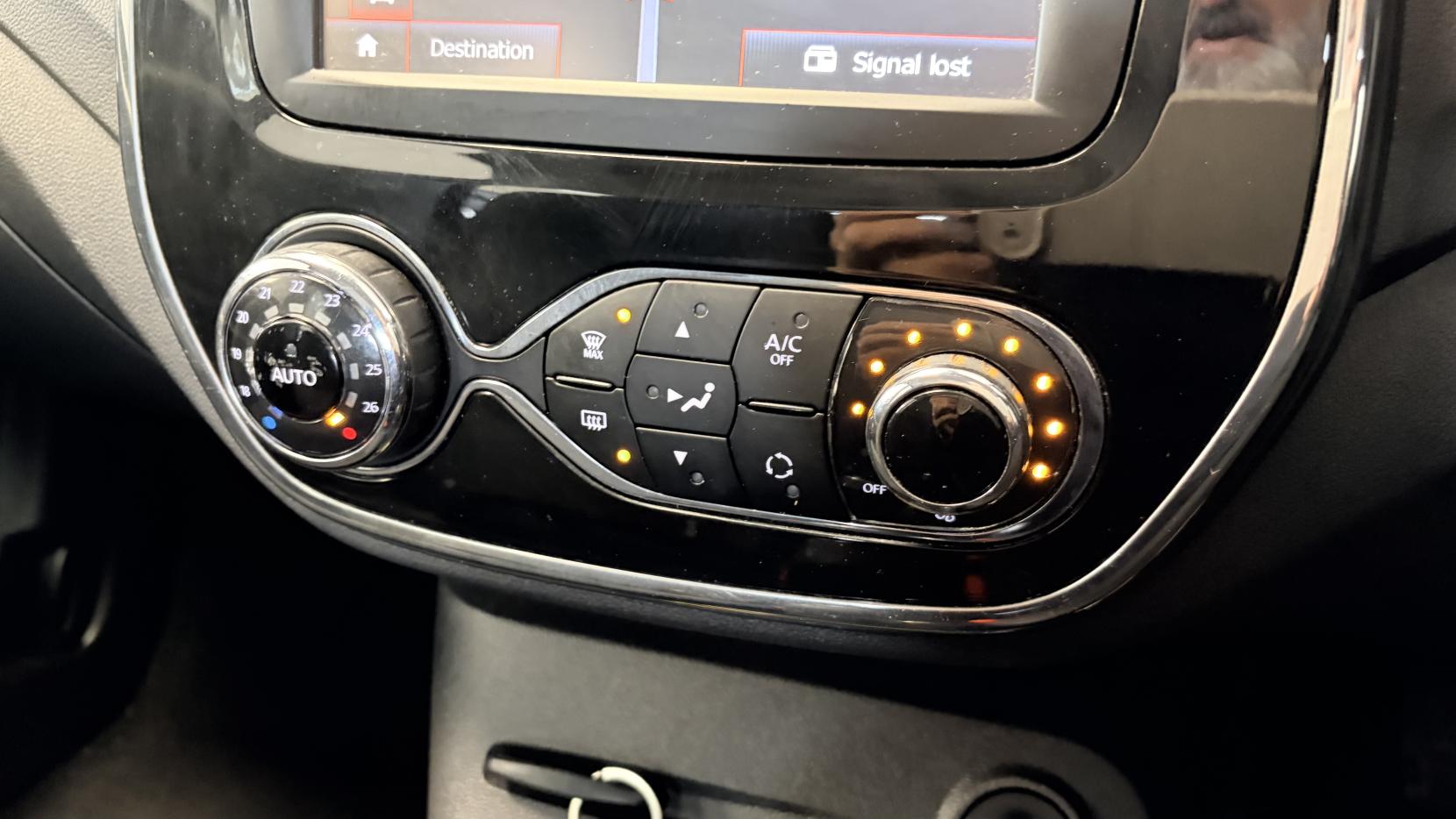 Renault Captur 0.9 TCe ENERGY Dynamique Nav SUV 5dr Petrol Manual Euro 6 (s/s) (90 ps)