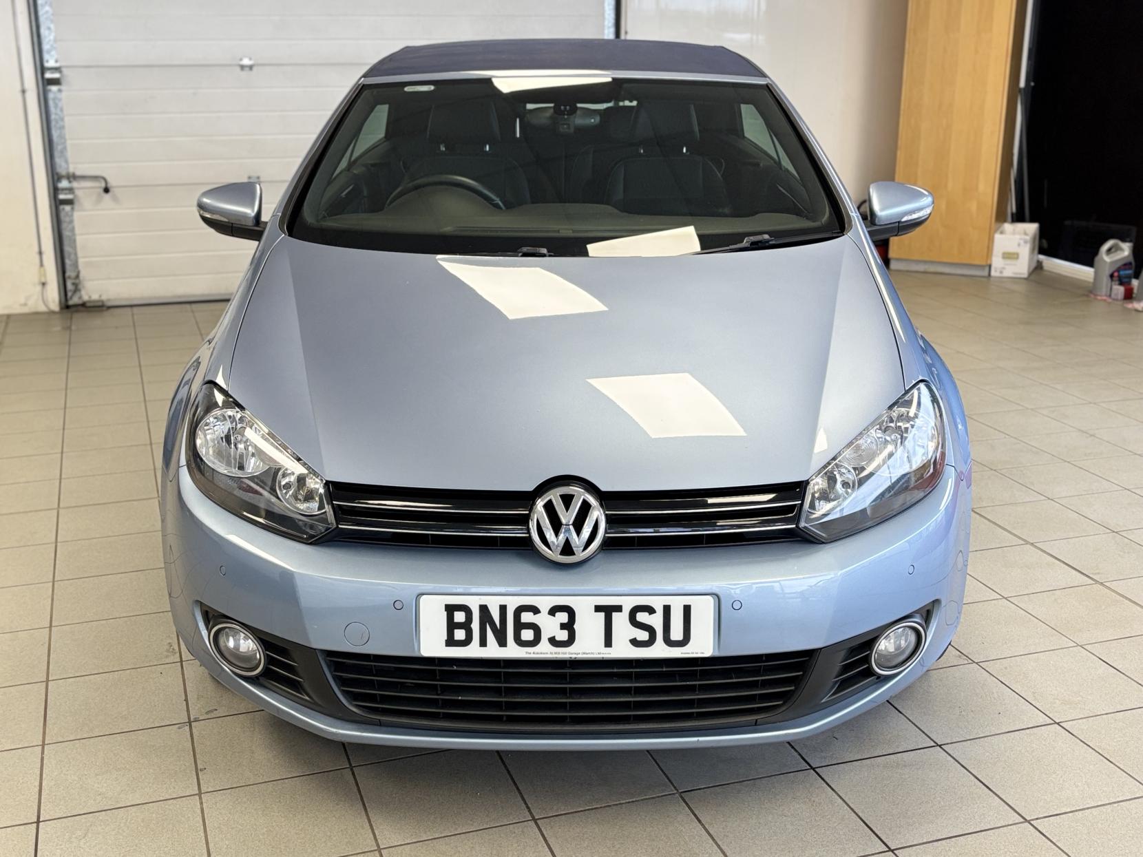 Volkswagen Golf 2.0 TDI BlueMotion Tech GT Cabriolet 2dr Diesel Manual Euro 5 (s/s) (140 ps)