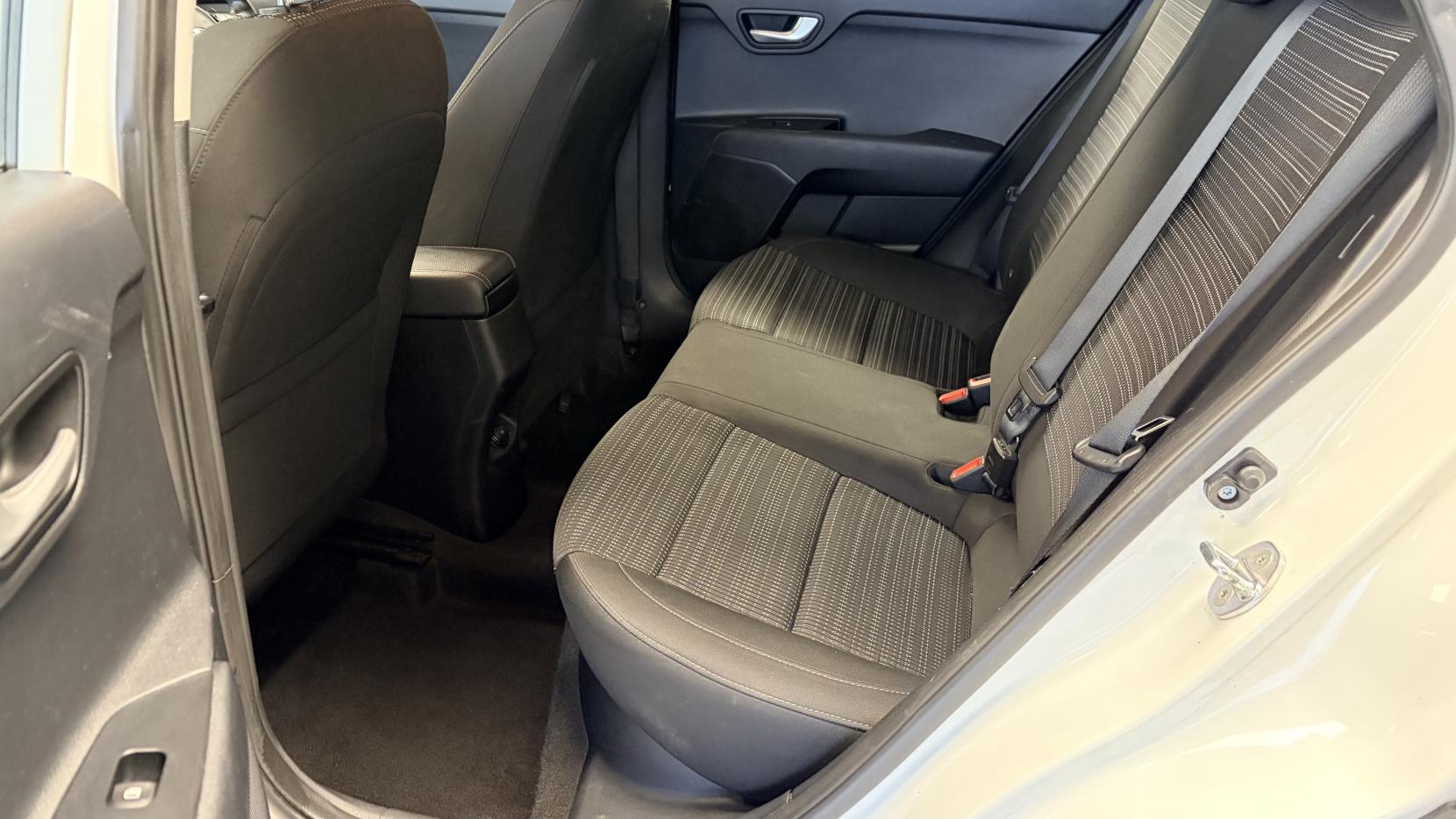 Kia Stonic 1.0 T-GDi 2 GPF SUV 5dr Petrol Manual Euro 6 (s/s) (118 bhp)