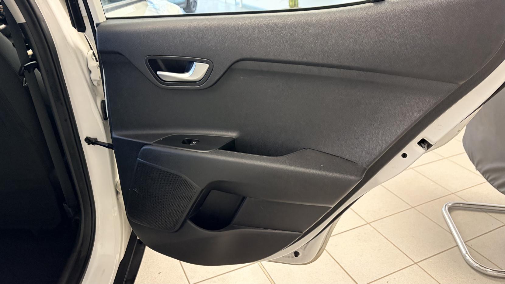 Kia Stonic 1.0 T-GDi 2 GPF SUV 5dr Petrol Manual Euro 6 (s/s) (118 bhp)