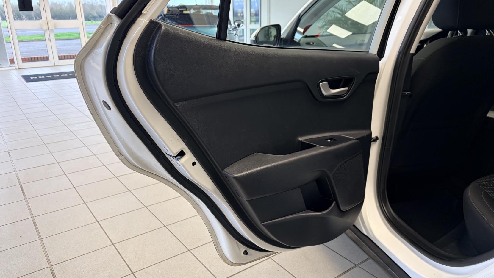 Kia Stonic 1.0 T-GDi 2 GPF SUV 5dr Petrol Manual Euro 6 (s/s) (118 bhp)