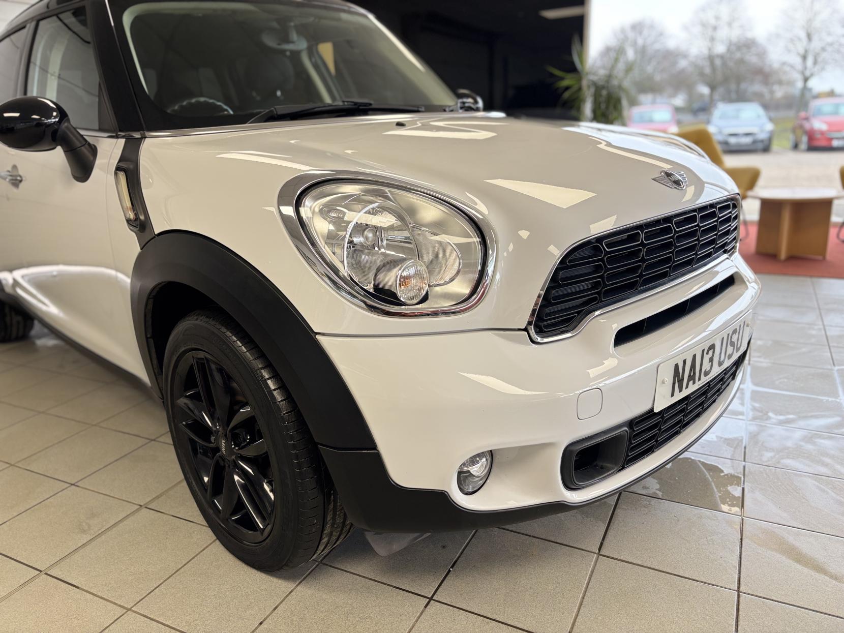 MINI Countryman 2.0 Cooper SD SUV 5dr Diesel Manual Euro 5 (s/s) (143 ps)