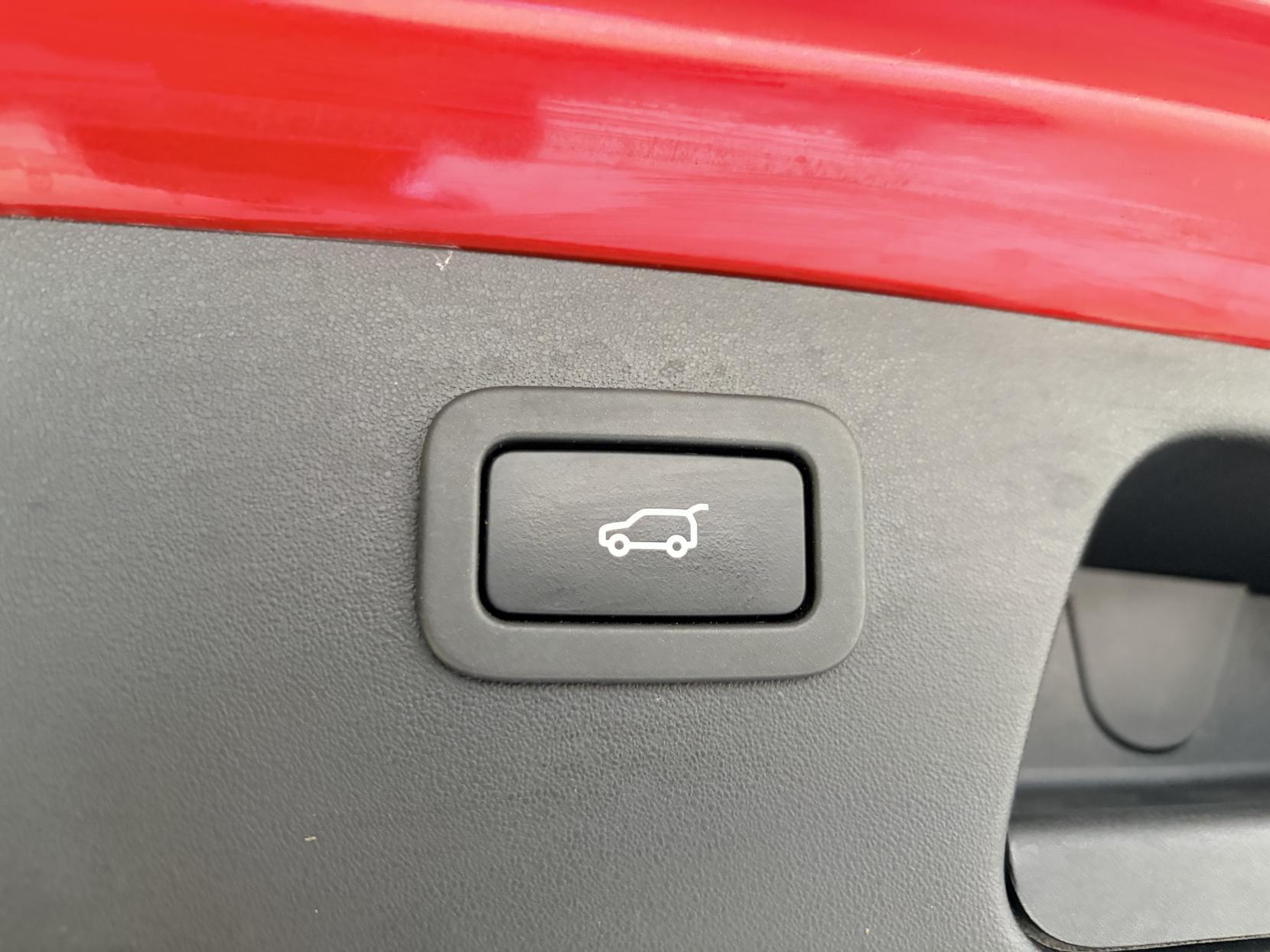 Jaguar E-PACE 2.0 D180 R-Dynamic S SUV 5dr Diesel Auto AWD Euro 6 (s/s) (180 ps)