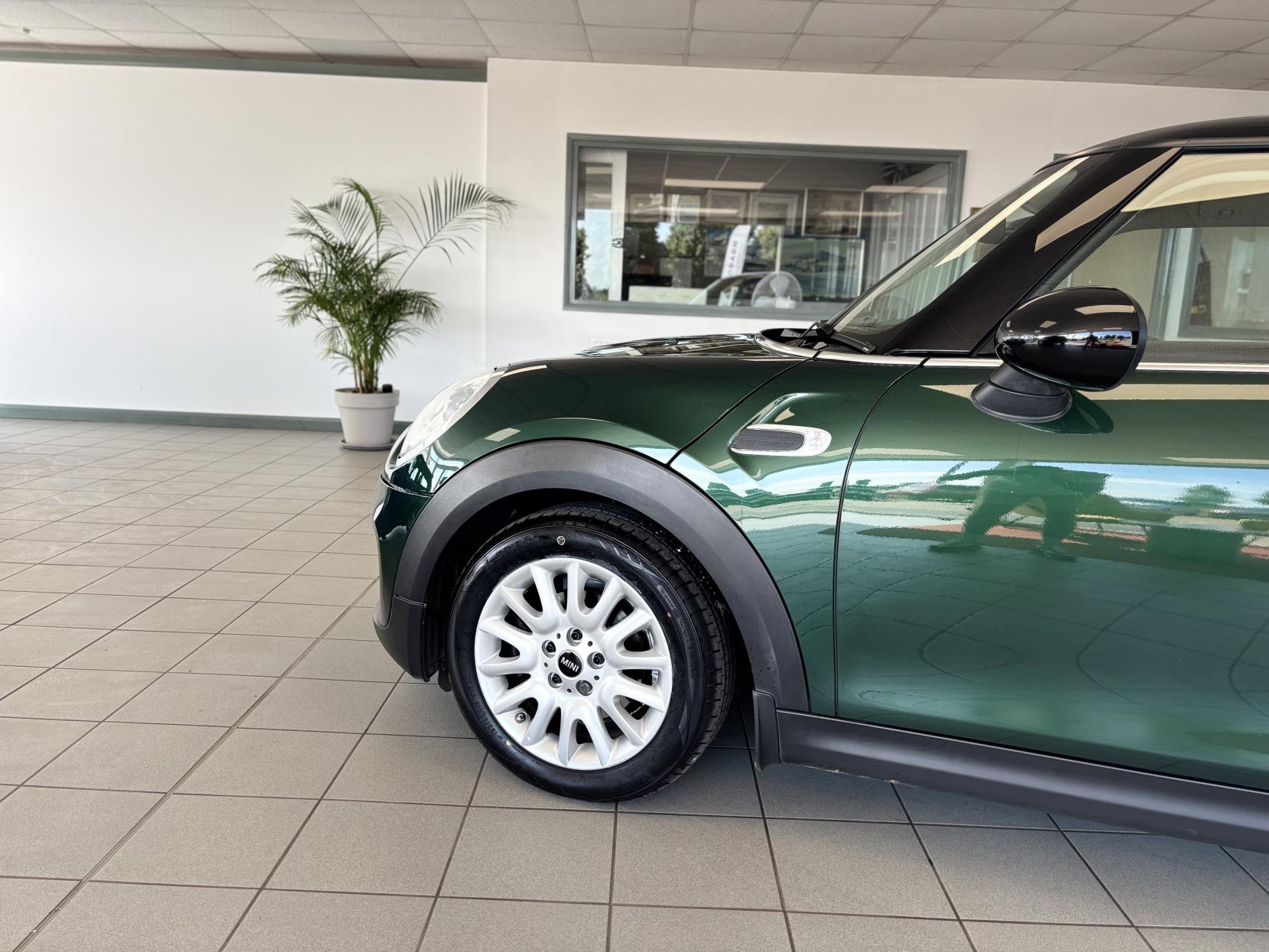 MINI Hatch 1.5 Cooper Hatchback 3dr Petrol Manual Euro 6 (s/s) (136 ps)